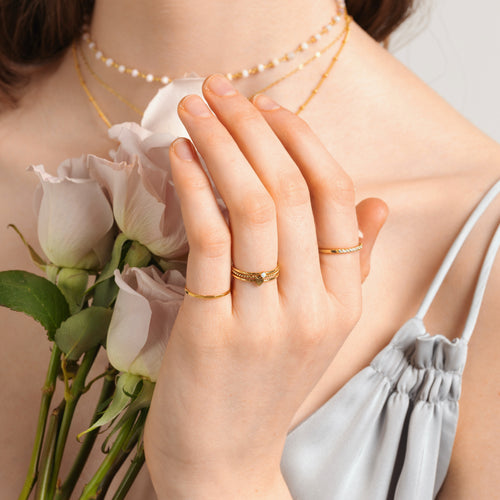 Skinny Twist Ring Gull