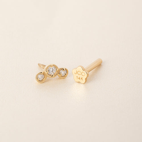 Color:Yellow Gold
Option:Single
Option:Pair