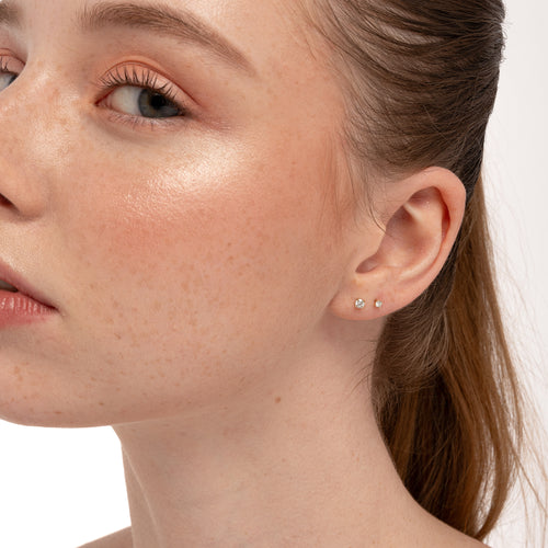 Color:Yellow Gold
Option:Single
Option:Pair