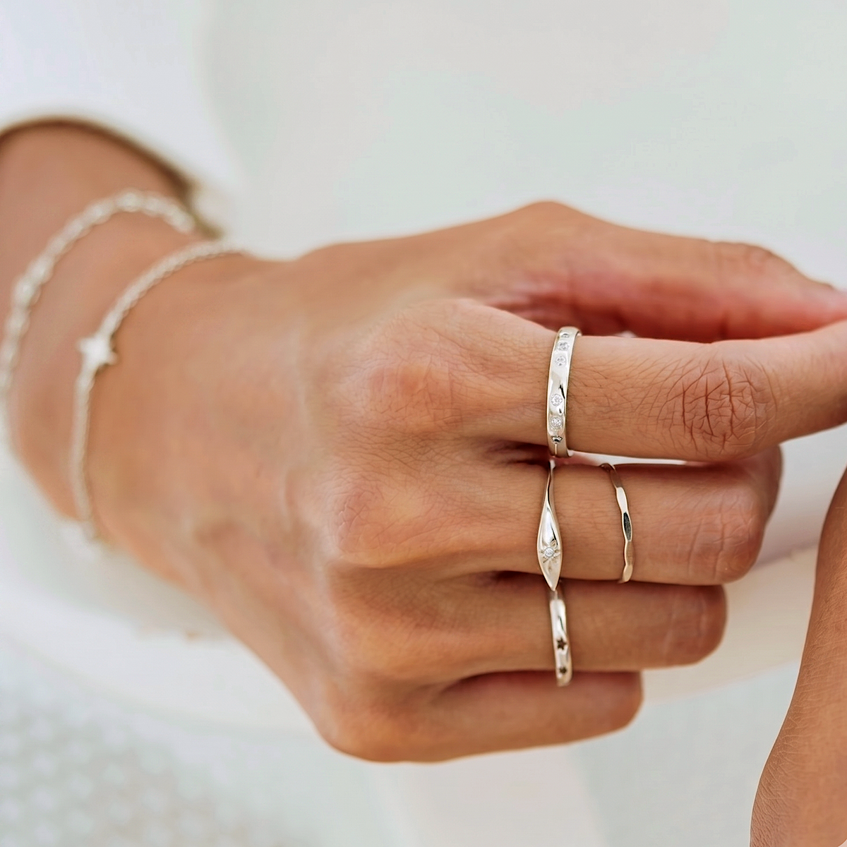 ミニスターバーストシグネットリングシルバー – J&CO Jewellery