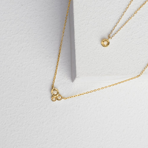 14K Massivt Guld Trio Solitaire Diamant Halsband