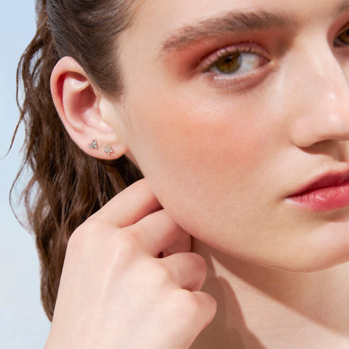 Color:White Gold
Option:Single
Option:Pair