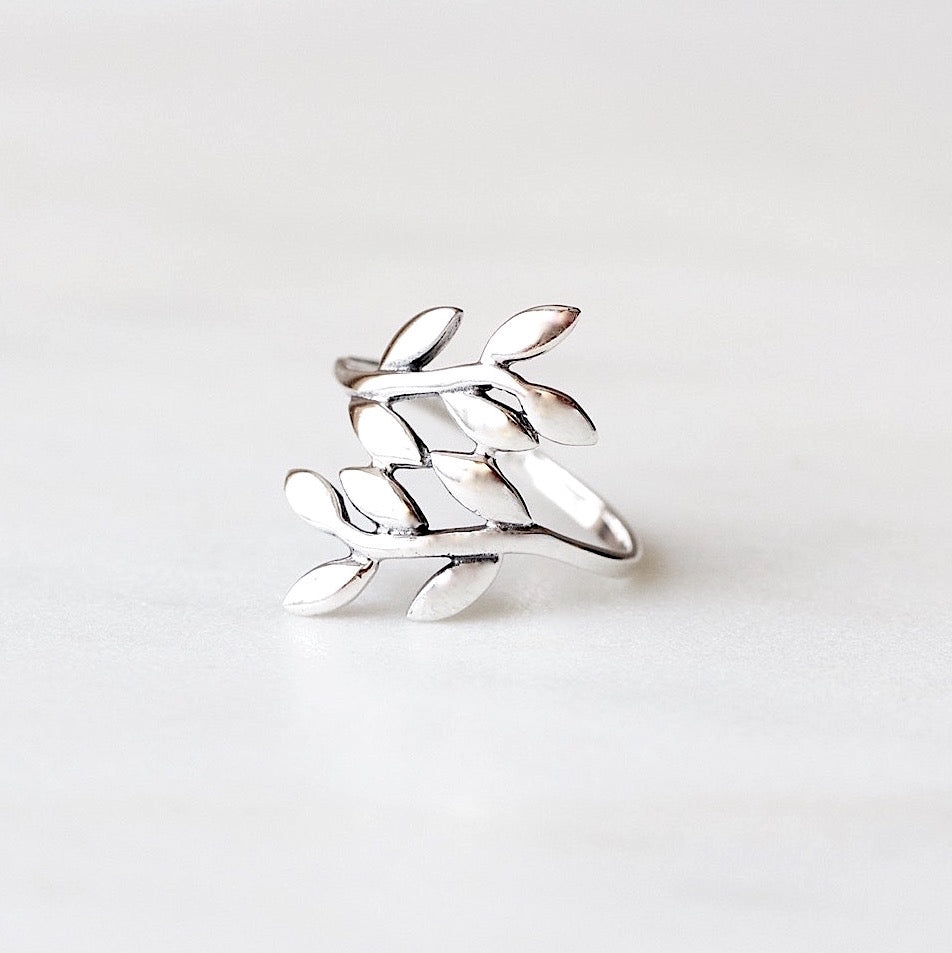 Pandora vine ring sales