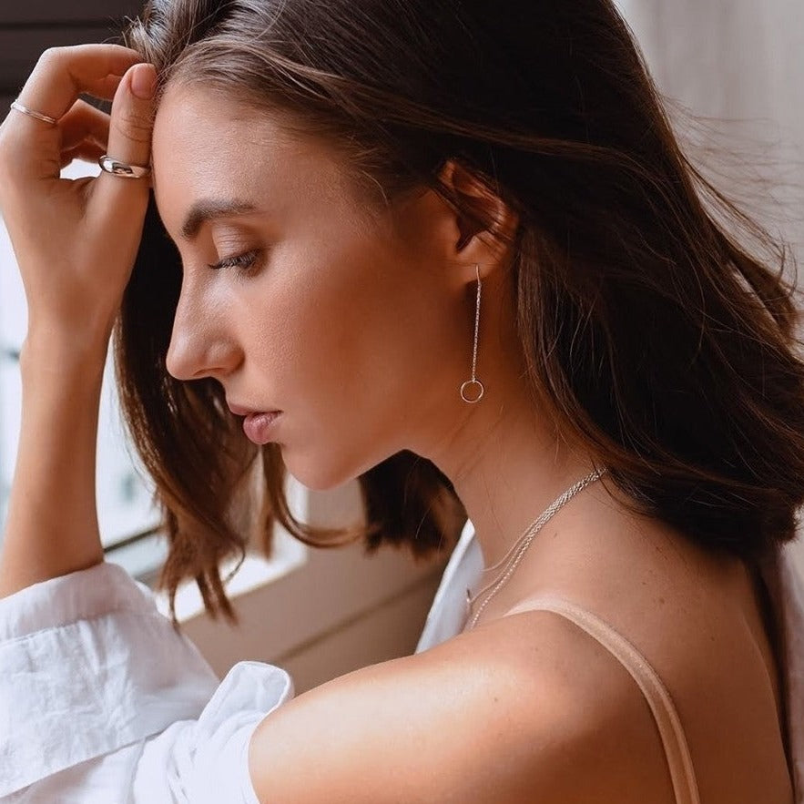 Indra Hoop Threader Earrings in Gold – Forai