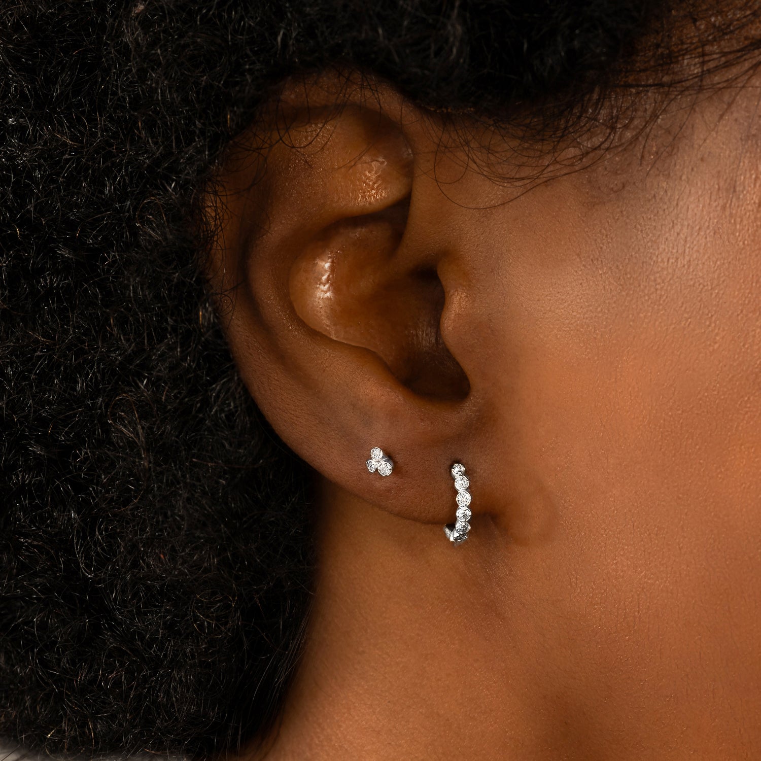 Color:White Gold
Option:Single
Option:Pair