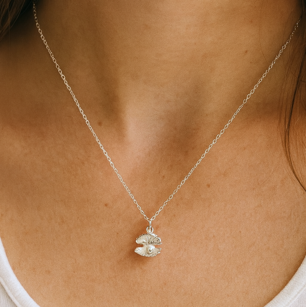 Collier de coquille de palourde
