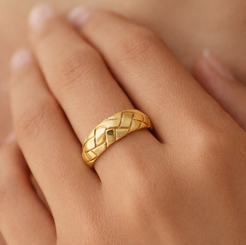 Woven Dome Ring Gold