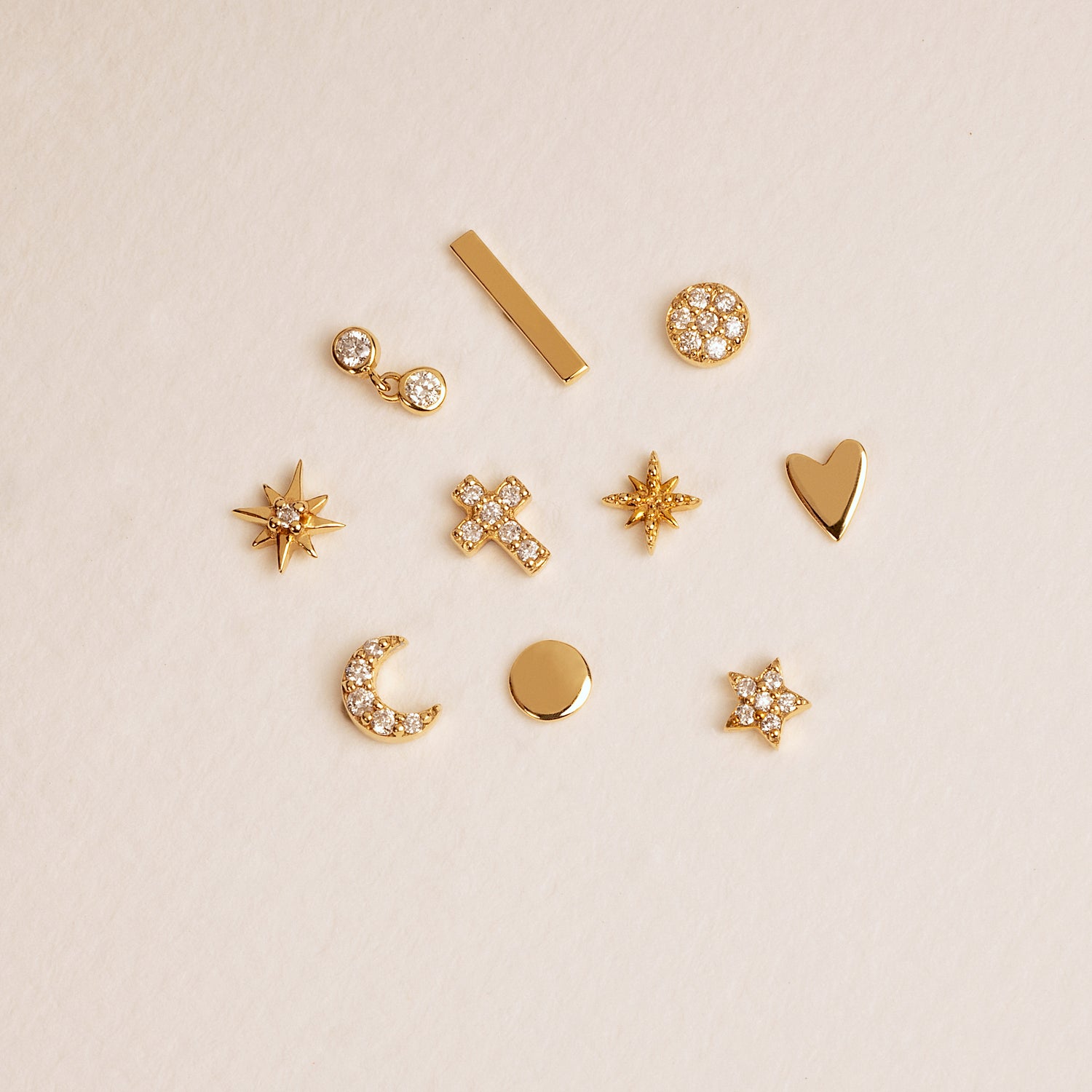 Color:Yellow Gold
Option:Single
Option:Pair