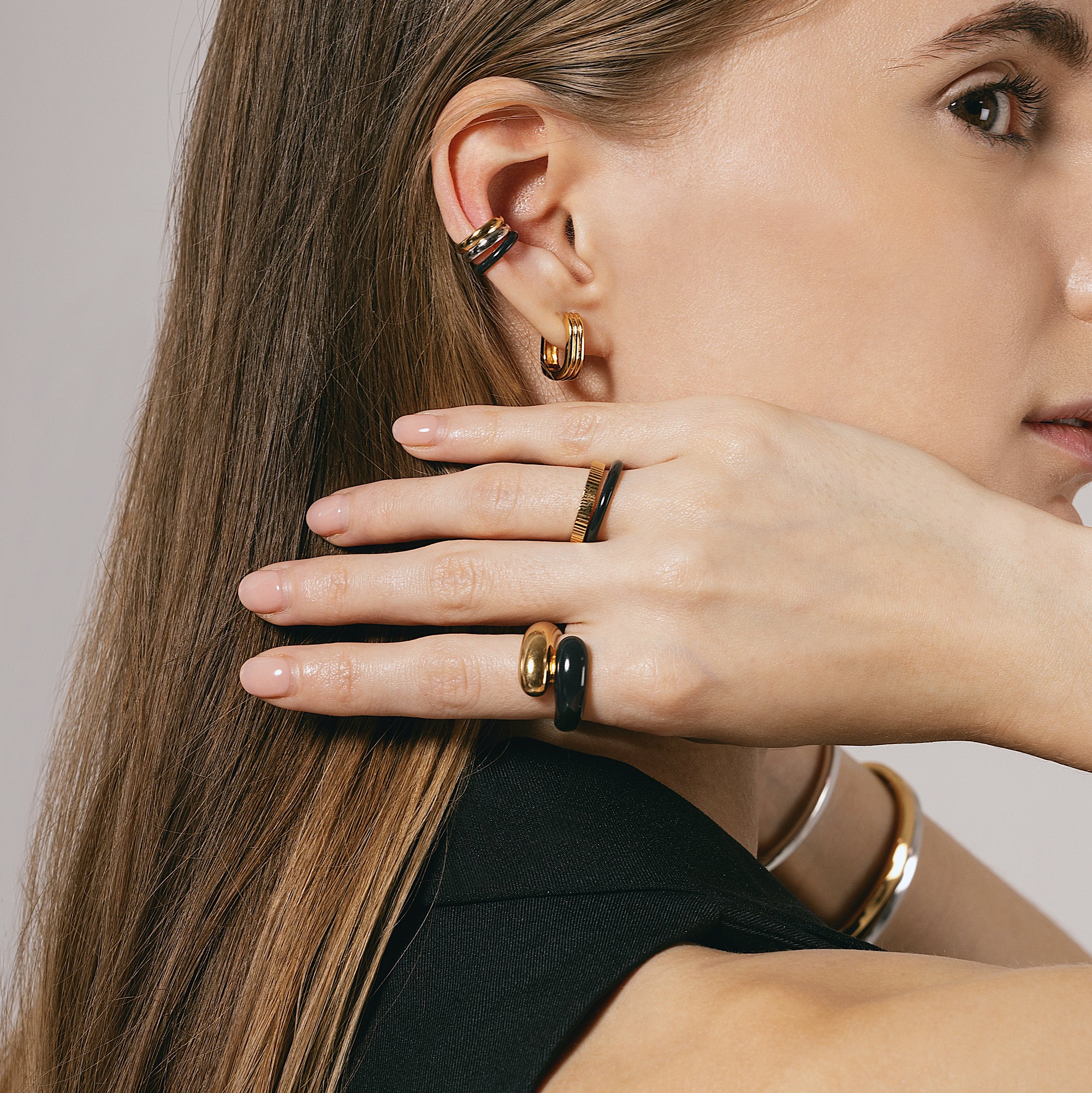 Cincin Enamel Hitam Kembar Kubah