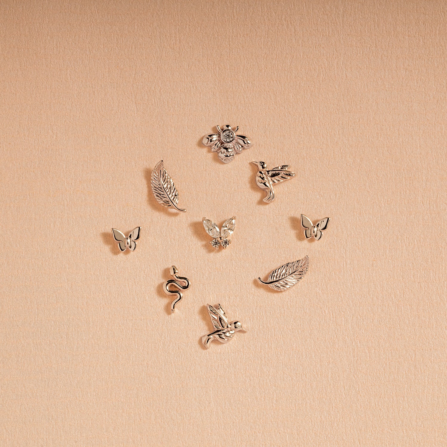 Color:White Gold|Style:Left
Color:White Gold|Style:Right