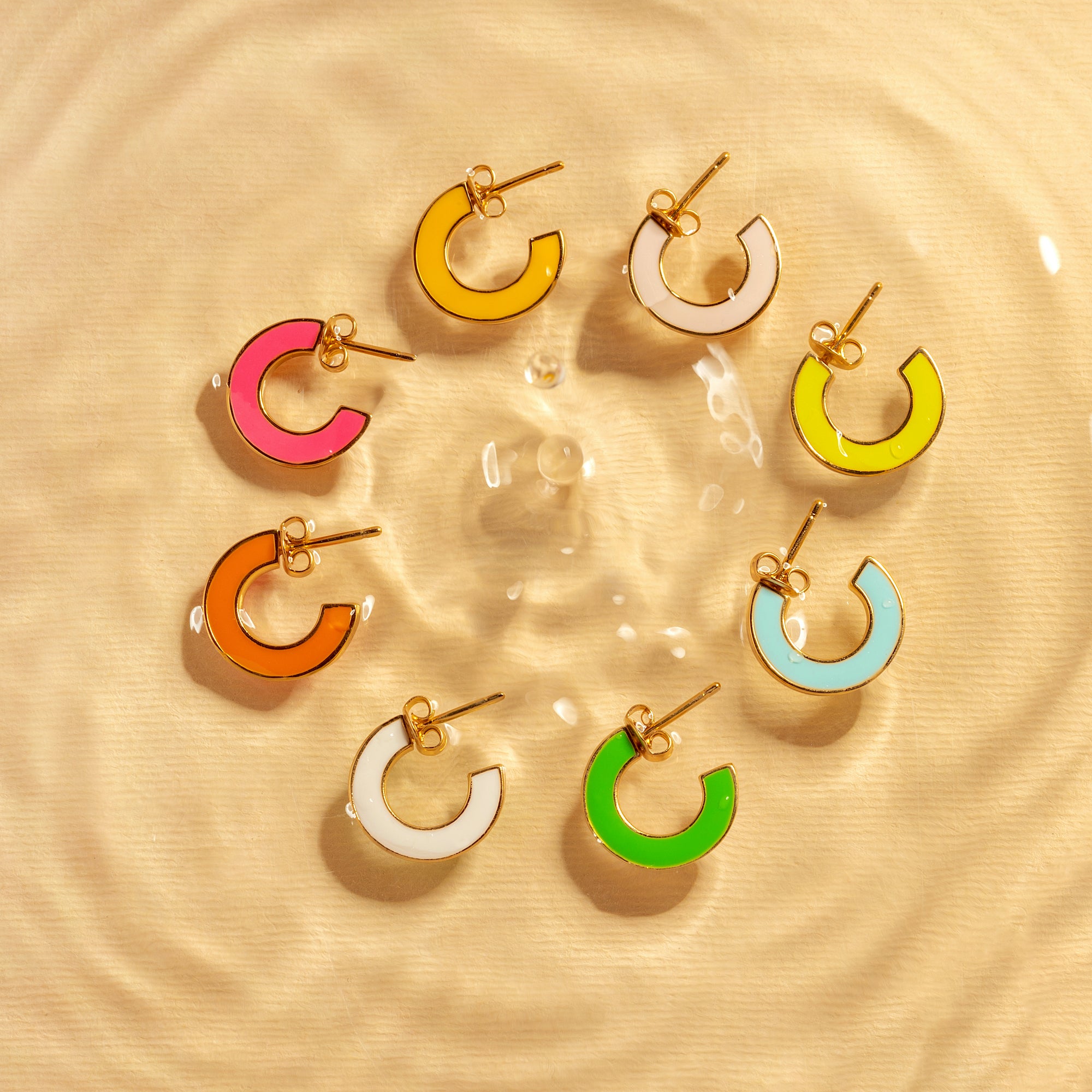 Pendientes de esmalte reversibles de color amarillo rosa