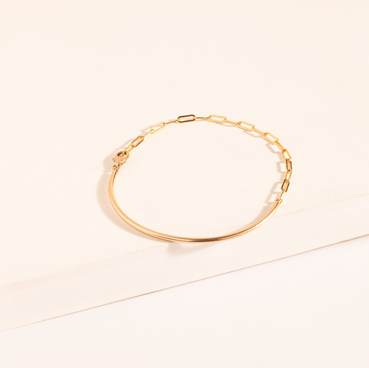Curve Bar Link Chain Bracelet