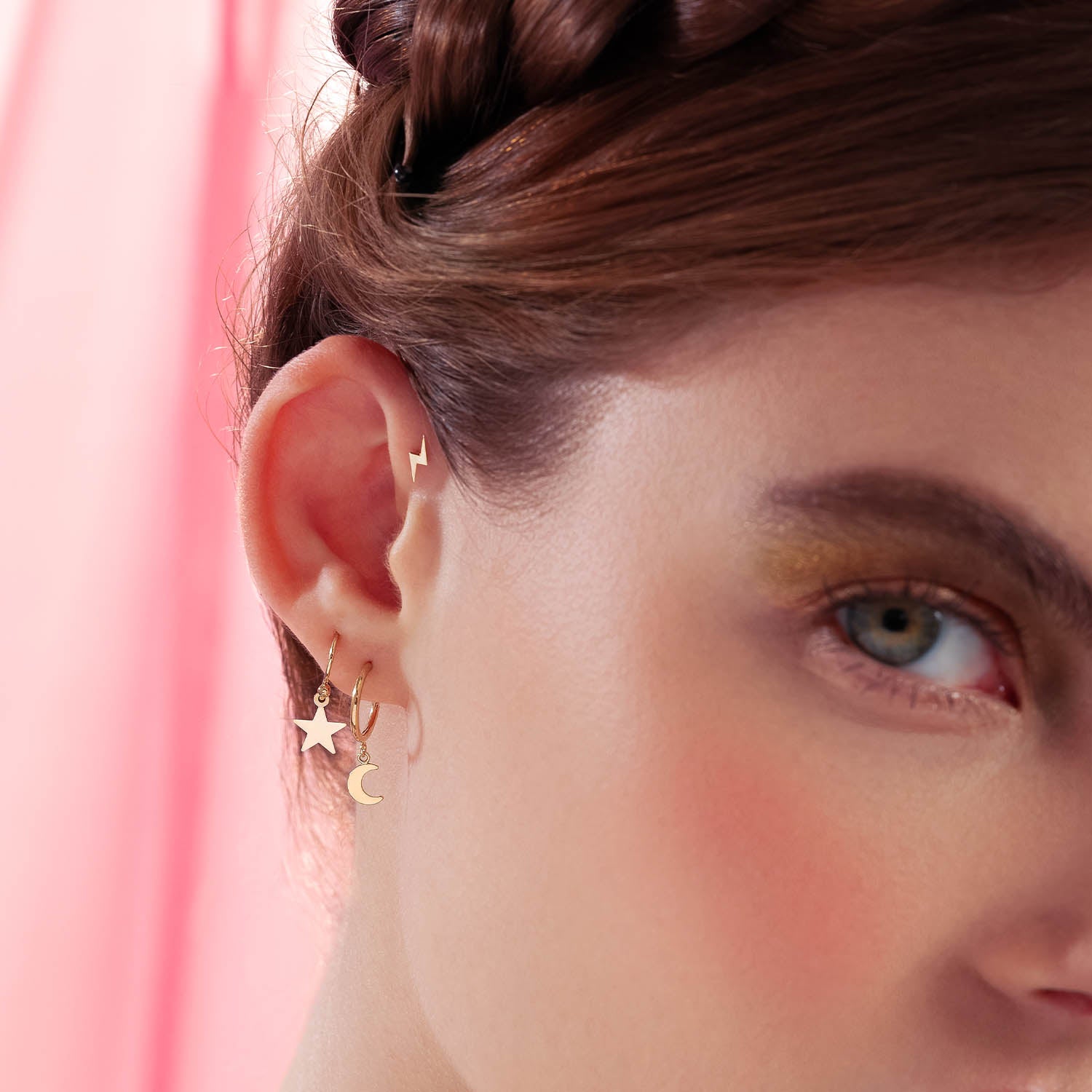 Color:Yellow Gold
Option:Single
Option:Pair