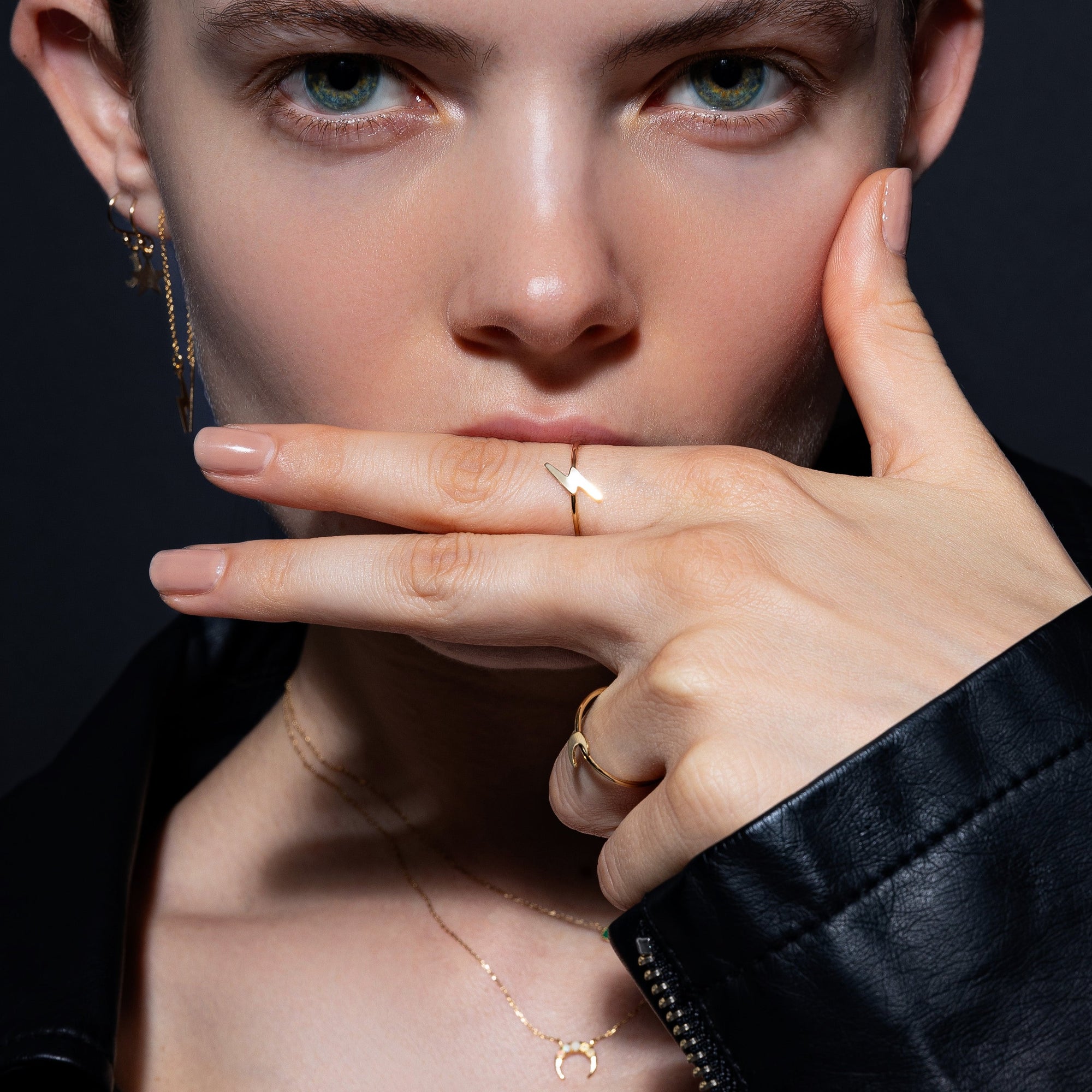 Anillo de Rayo de Oro