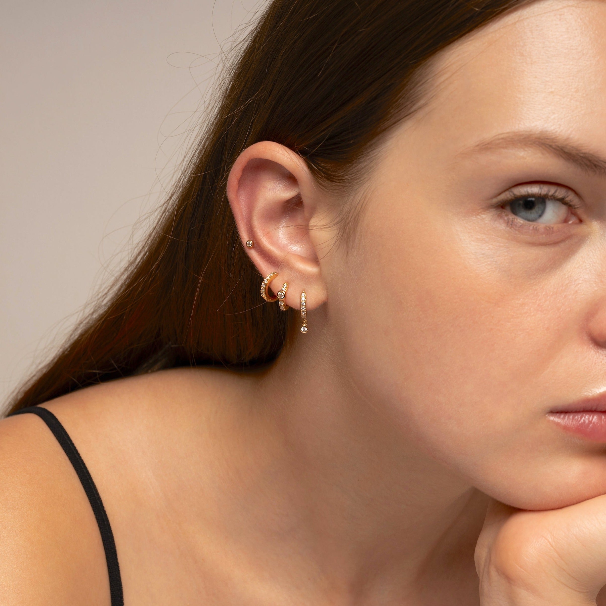 Altair Huggie Hoop Earrings – J&CO Jewellery