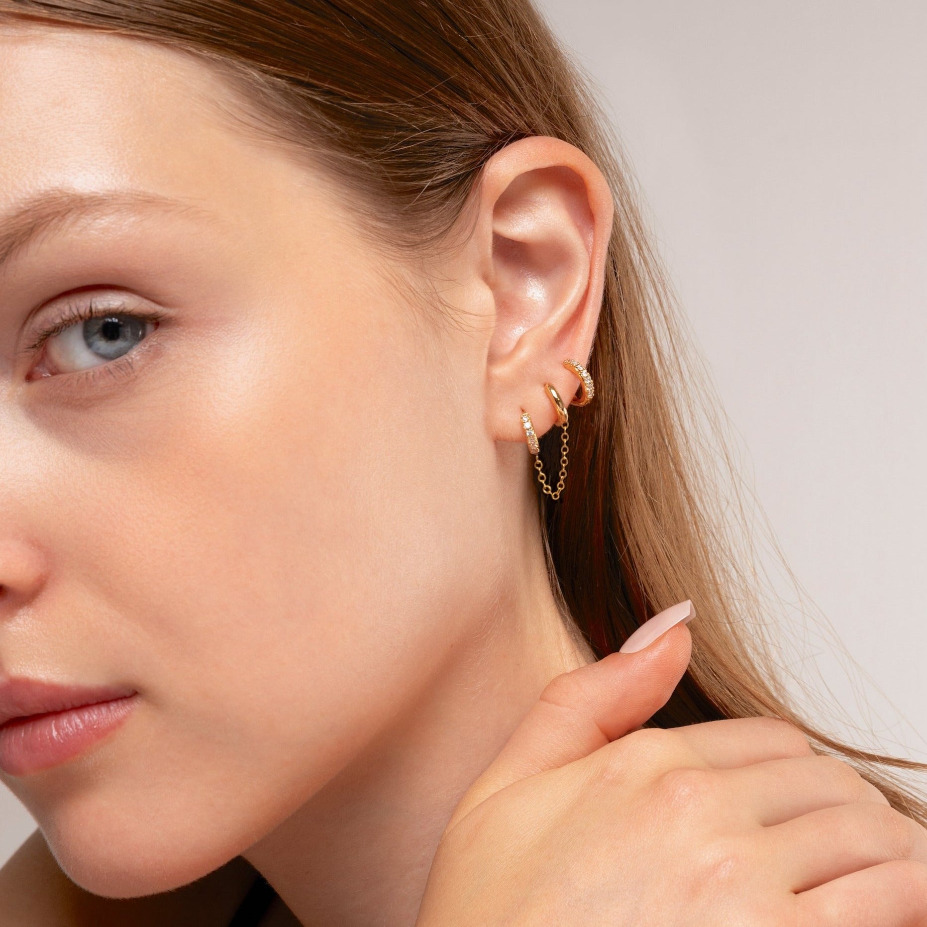 Piccoli Orecchini A Cerchio A Filo Dorato 15x0,7mm, Una Coppia - Foto 5