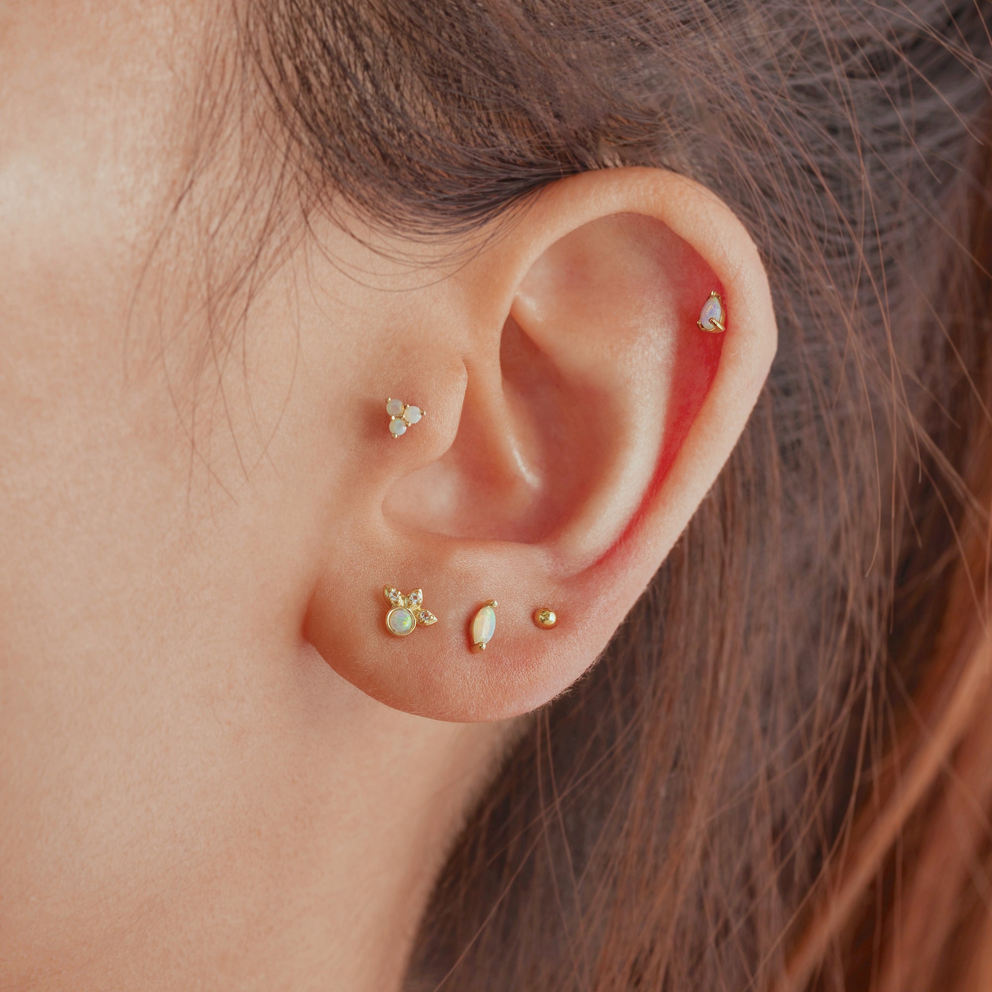 Color:Yellow Gold
Option:Single
Option:Pair