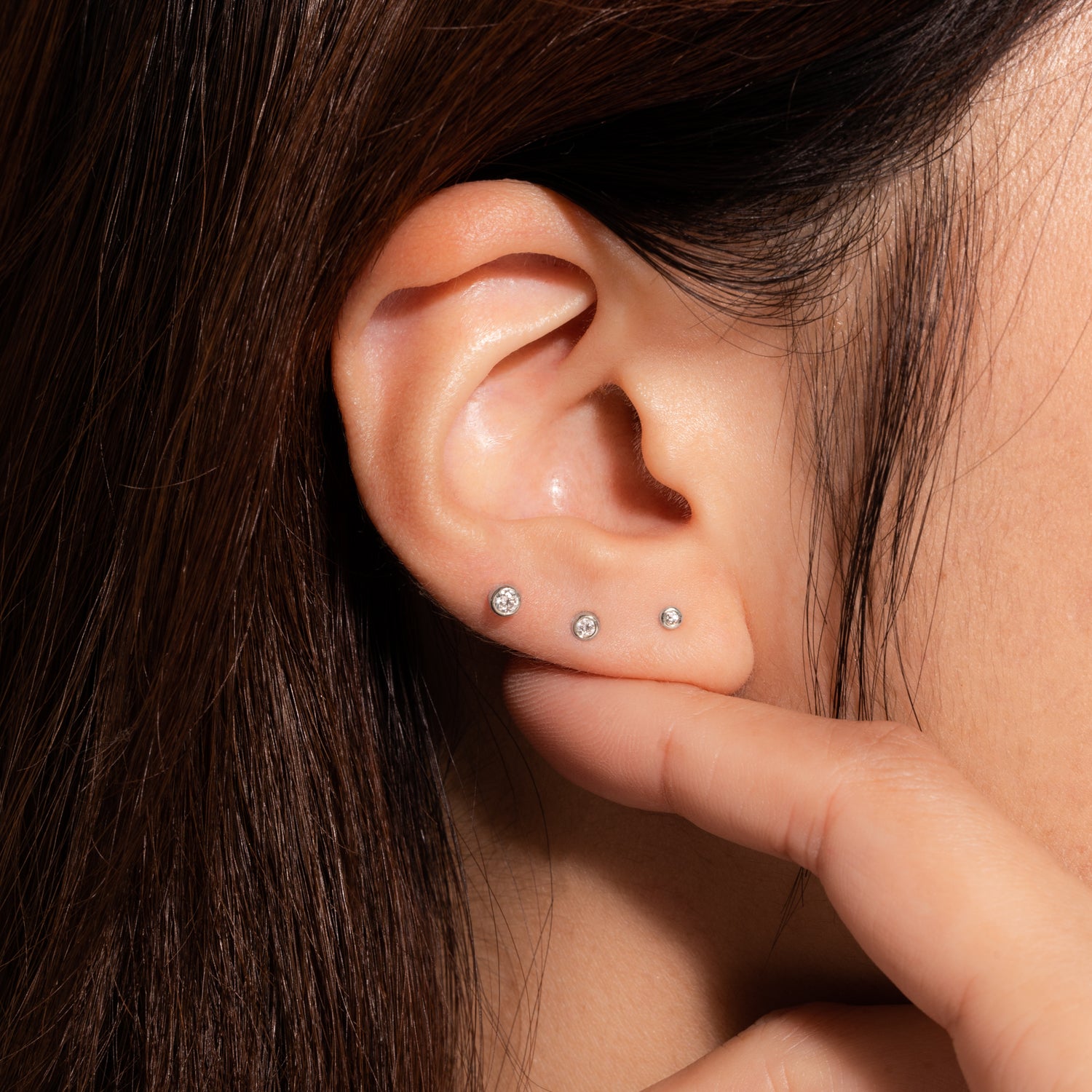 Color:White Gold
Option:Single
Option:Pair