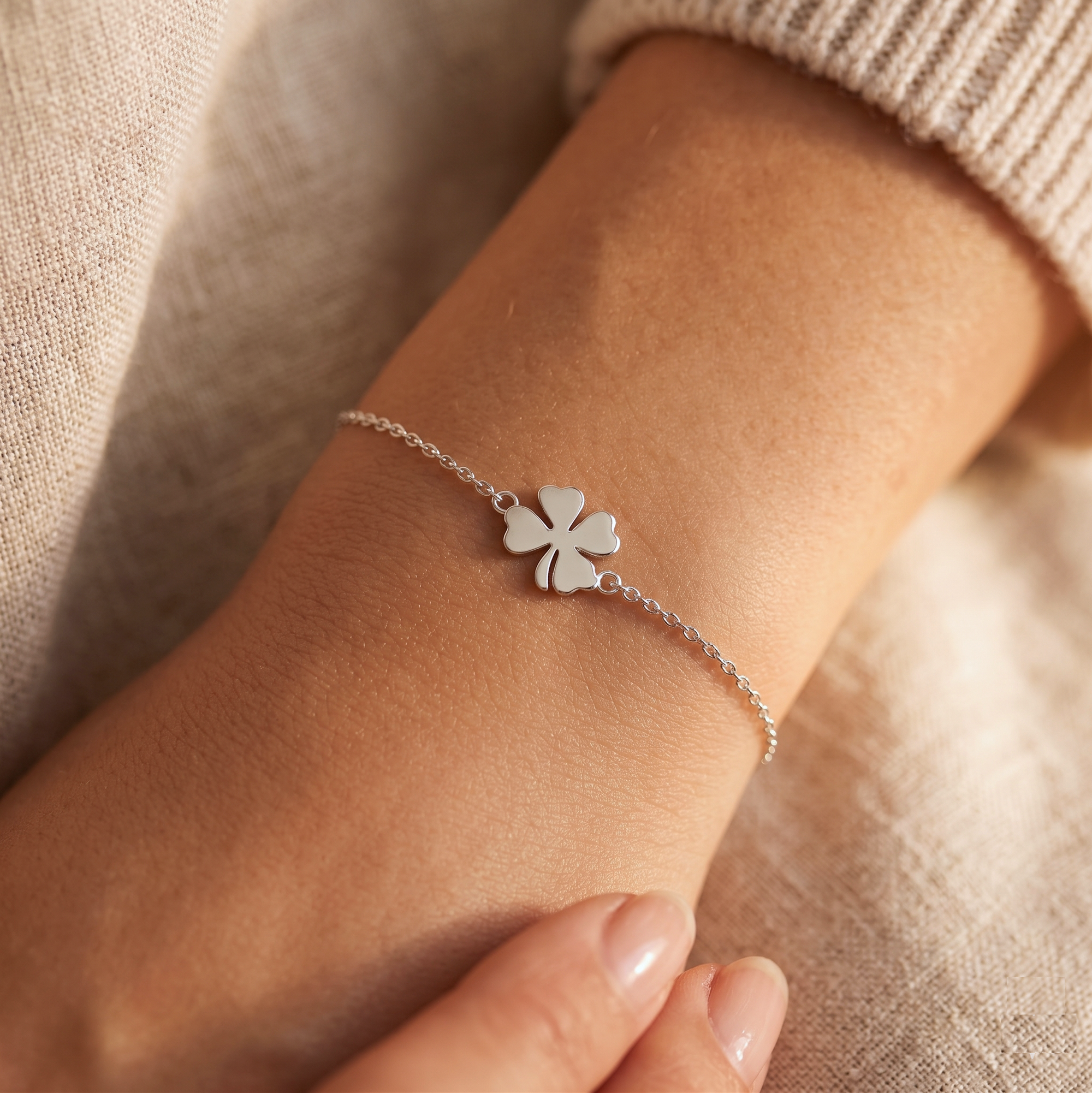 シャムロッククローバーブレスレット – J&CO Jewellery シャムロッククローバーブレスレット – J&CO Jewellery