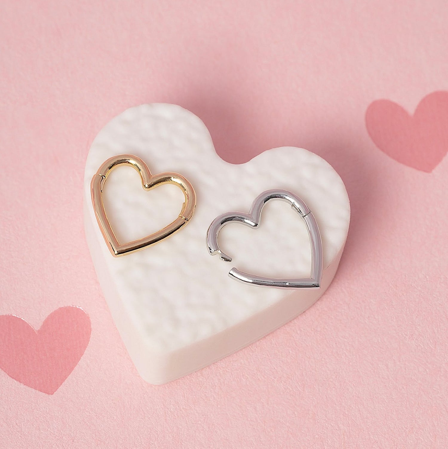 14K Massivt Guld Love Loop Clicker Hoop