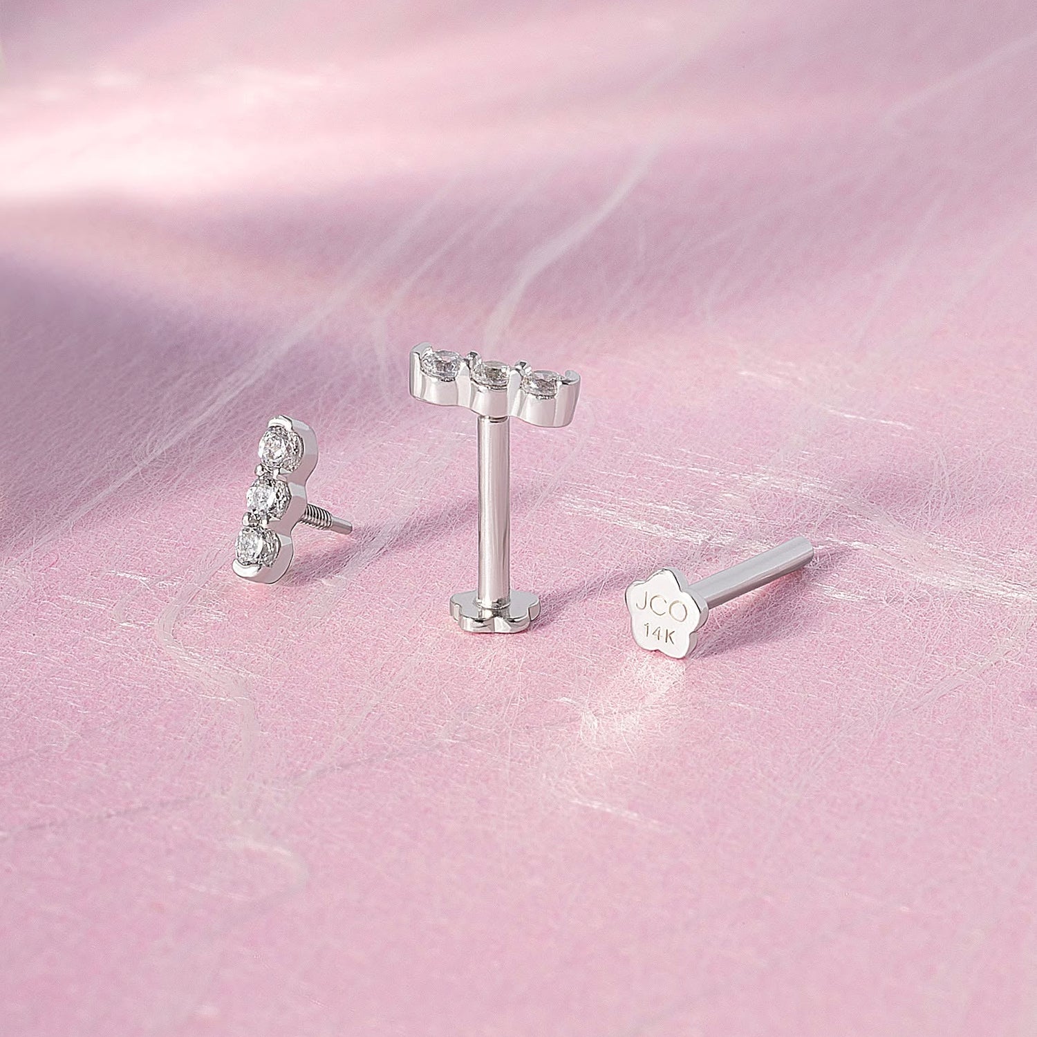 Color:White Gold
Option:Single
Option:Pair