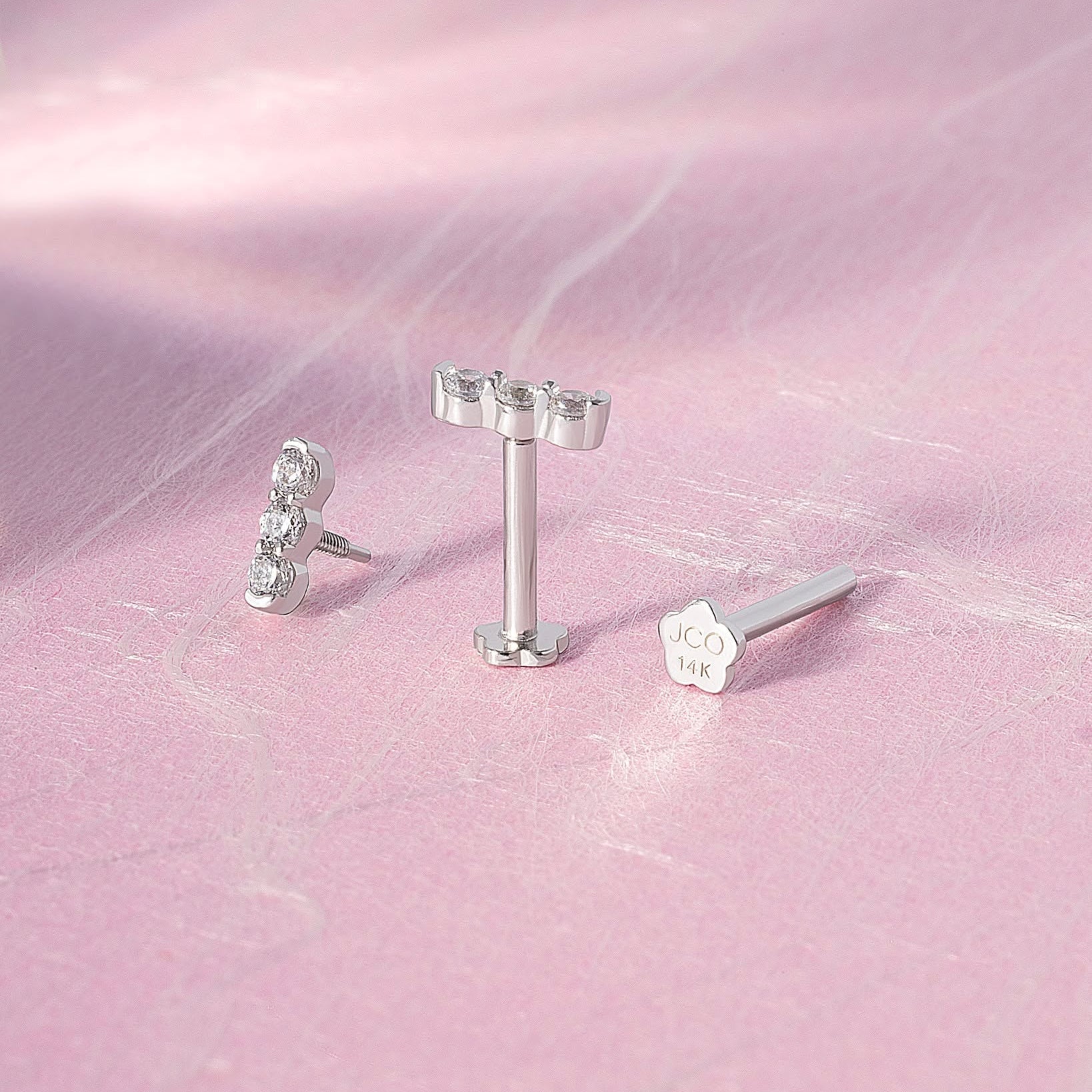 Color:White Gold
Option:Single
Option:Pair