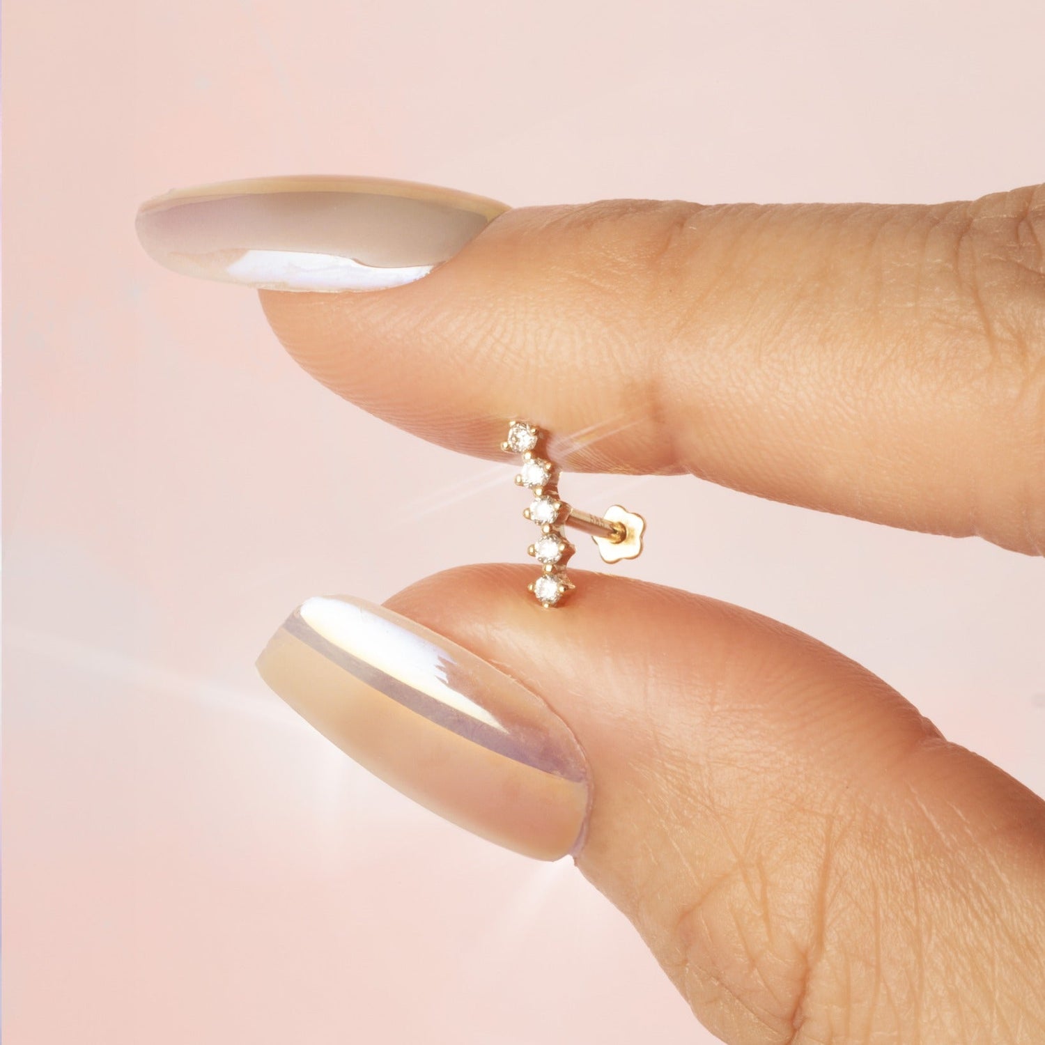 Color:Yellow Gold
Option:Single
Option:Pair