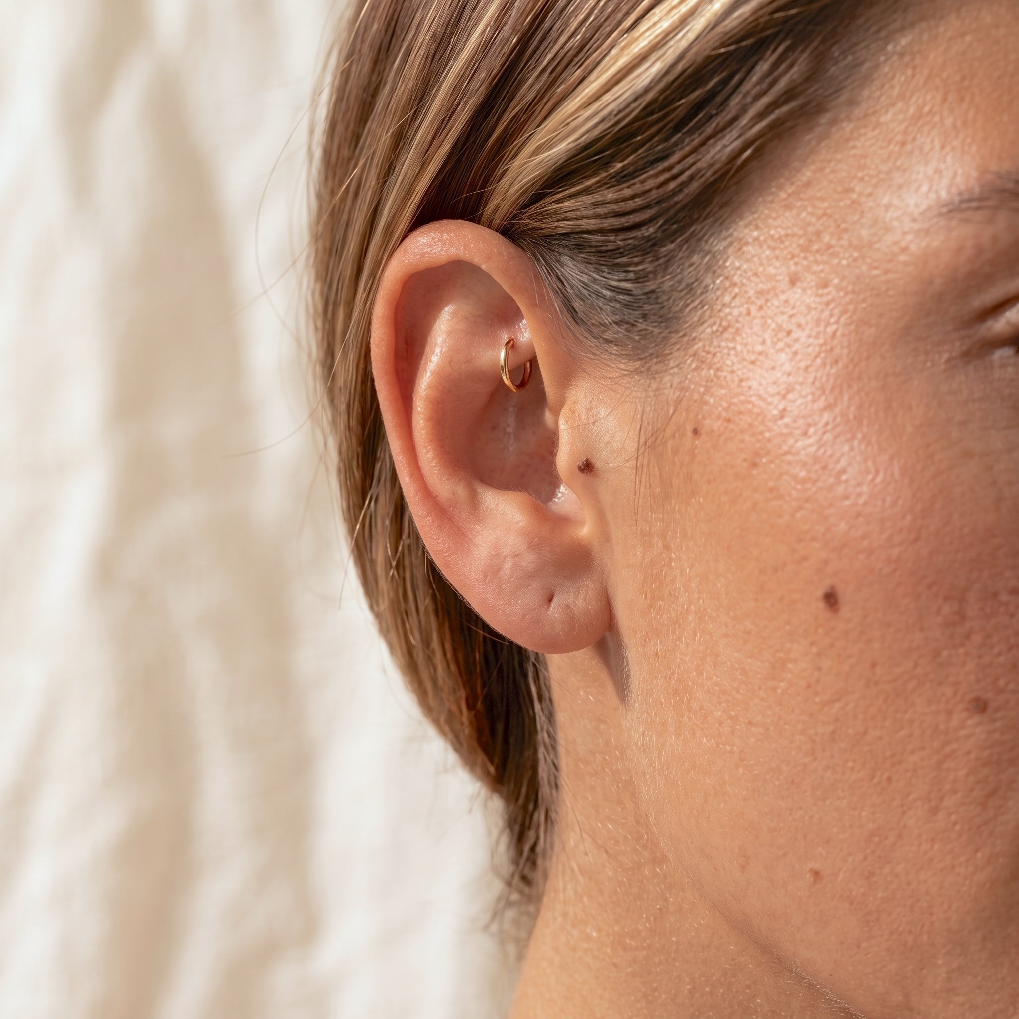 14K ソリッドゴールド ベビークリックフープ 6mm – J&CO Jewellery