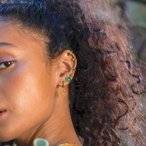 ต่างหูห่วงลายงูมีพื้นผิว