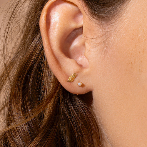 14K Solid Gold Single Leaf Flat Back Earring – J&CO Jewellery