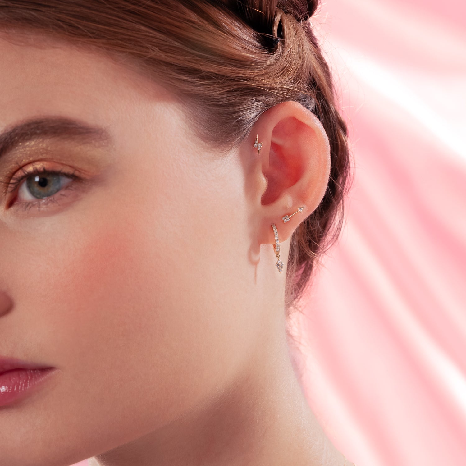 Color:Yellow Gold
Option:Single
Option:Pair