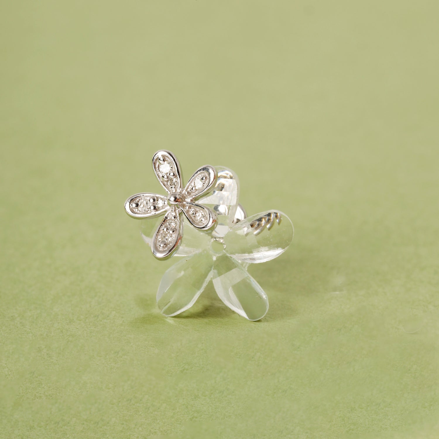 Color:White Gold
Option:Single
Option:Pair