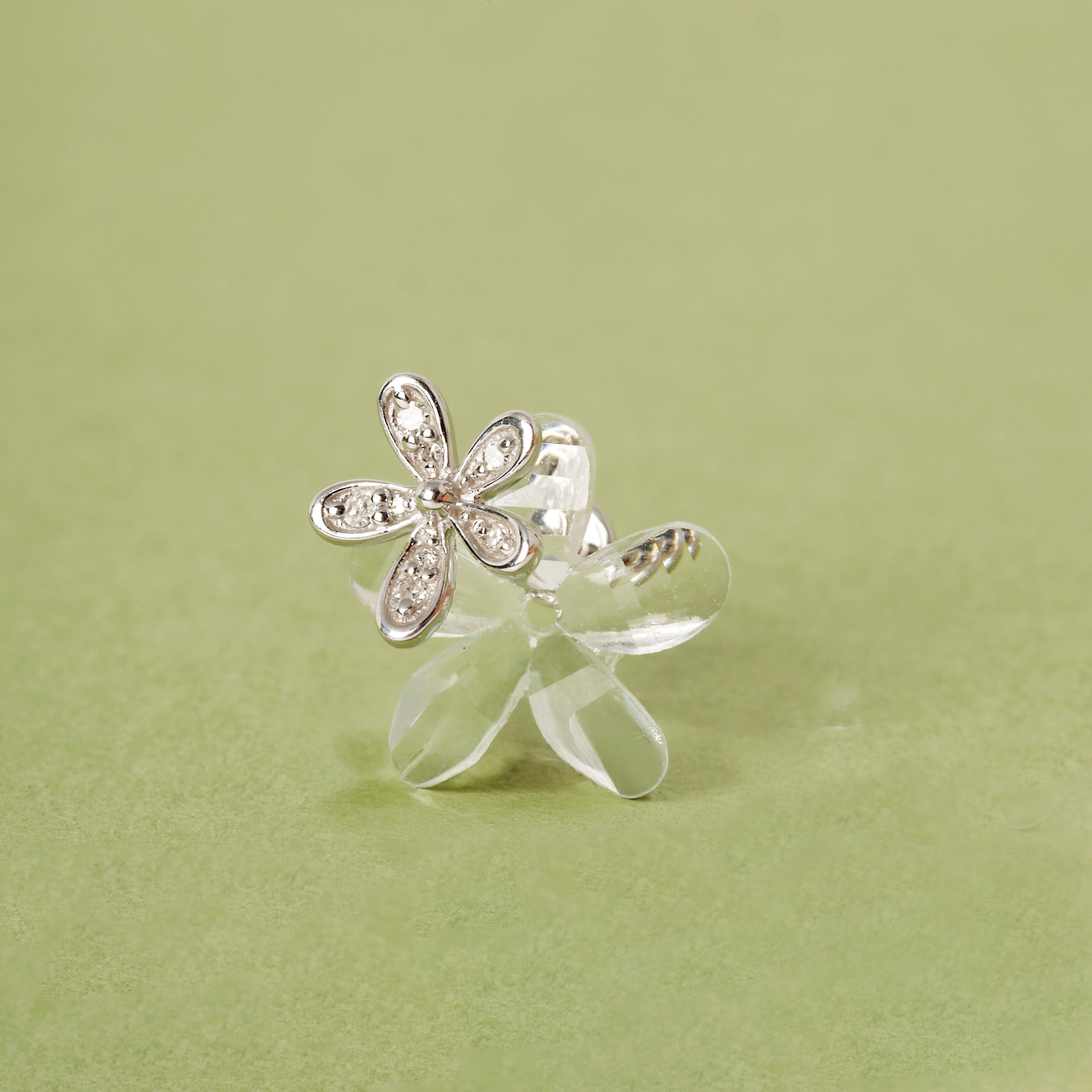 Color:White Gold
Option:Single
Option:Pair