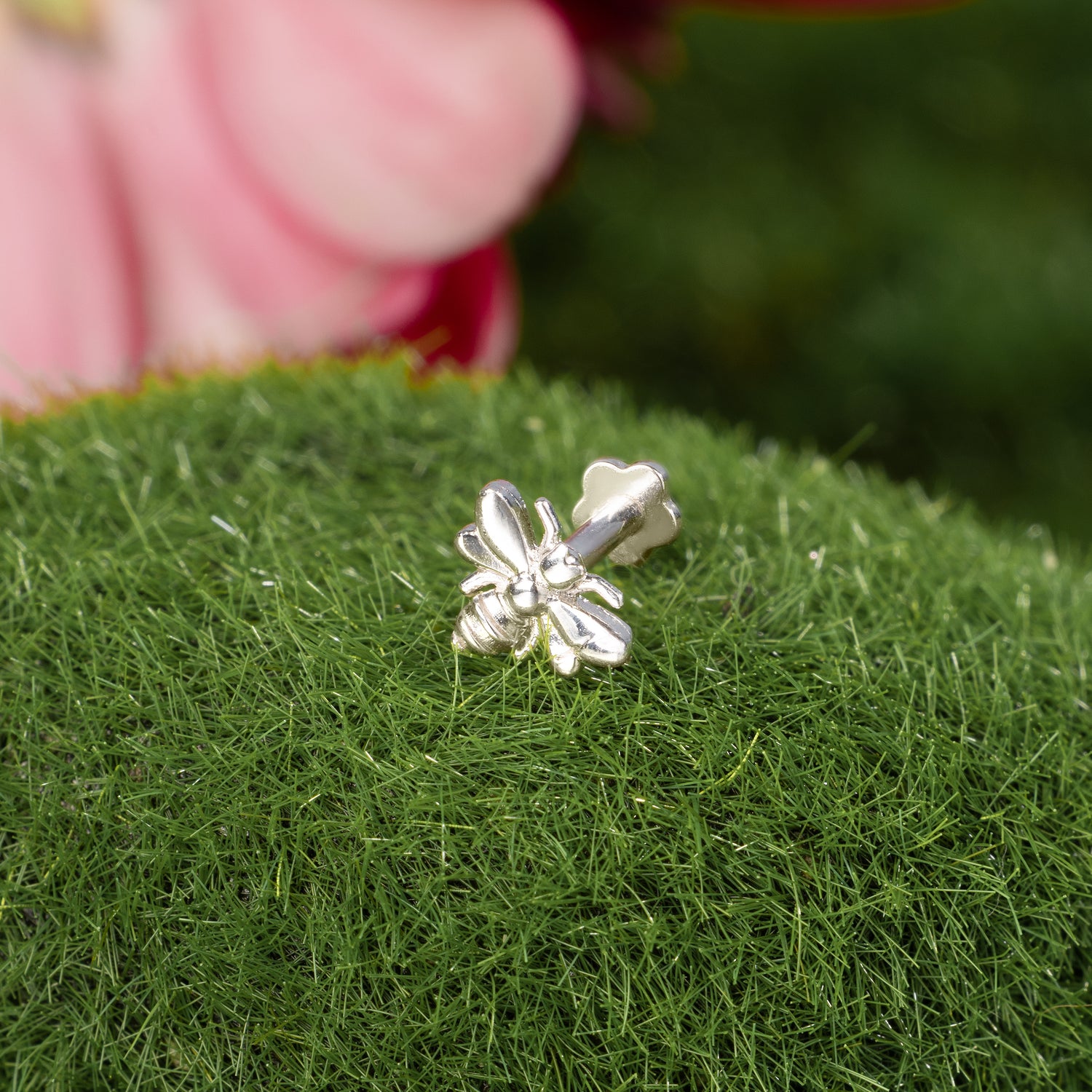 Color:White Gold
Option:Single
Option:Pair