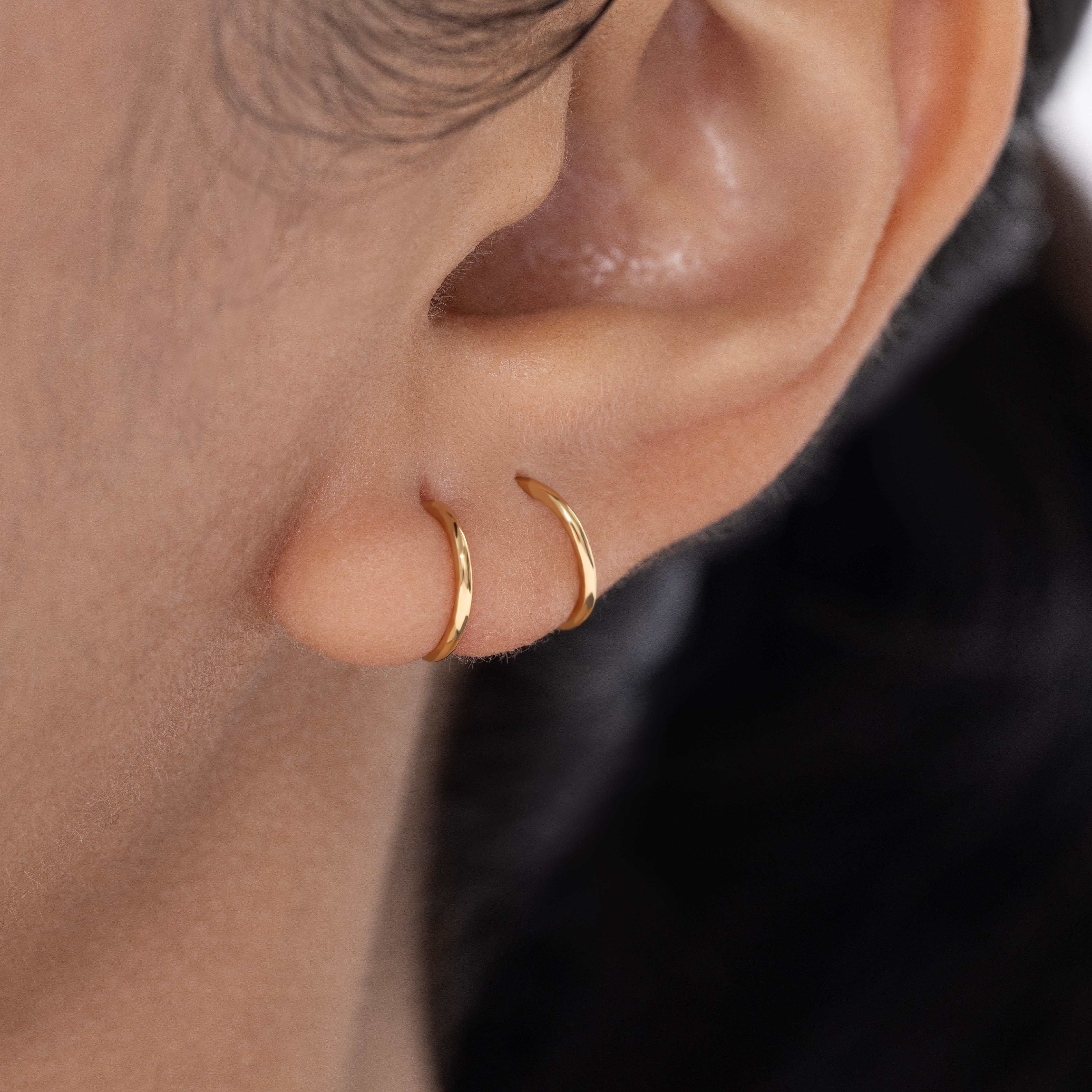 Mini Hugging Hoop Earrings (Pair) – J&CO Jewellery