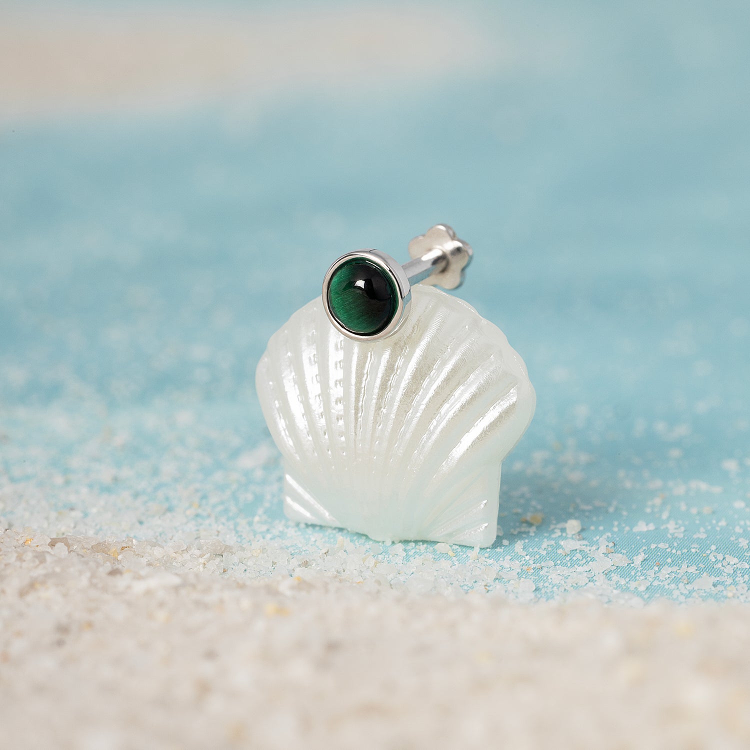 Color:White Gold
Option:Single
Option:Pair