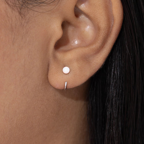 Pendientes de aro de Opal Ball Huggies