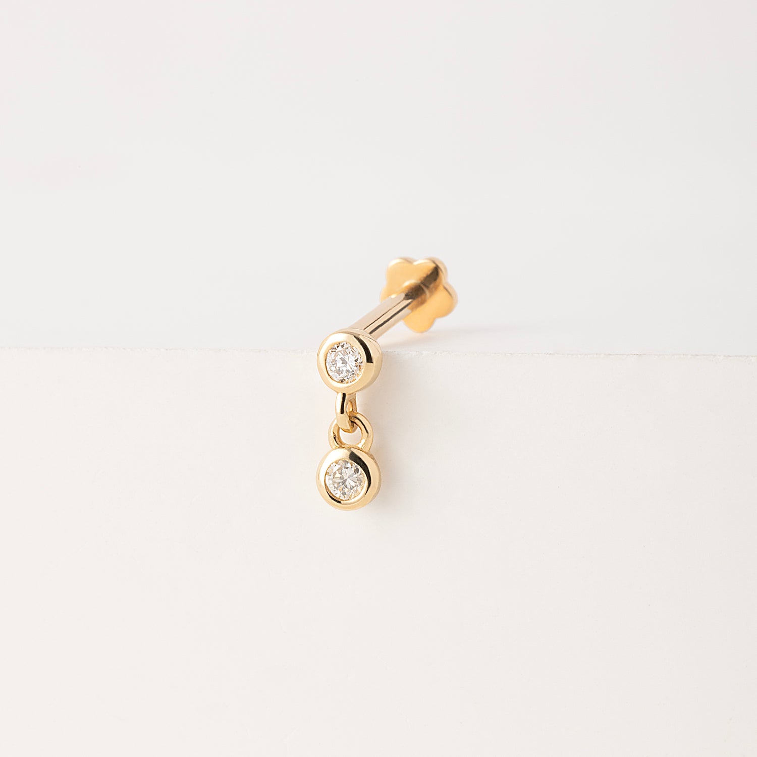 Color:Yellow Gold
Option:Single
Option:Pair