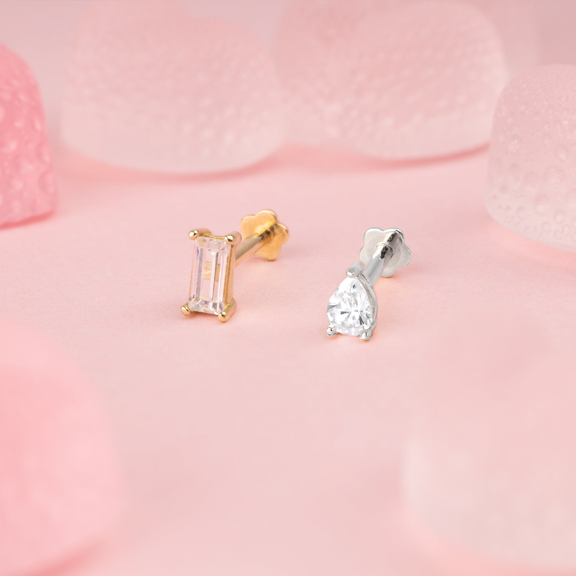 Color:White Gold
Option:Single
Option:Pair