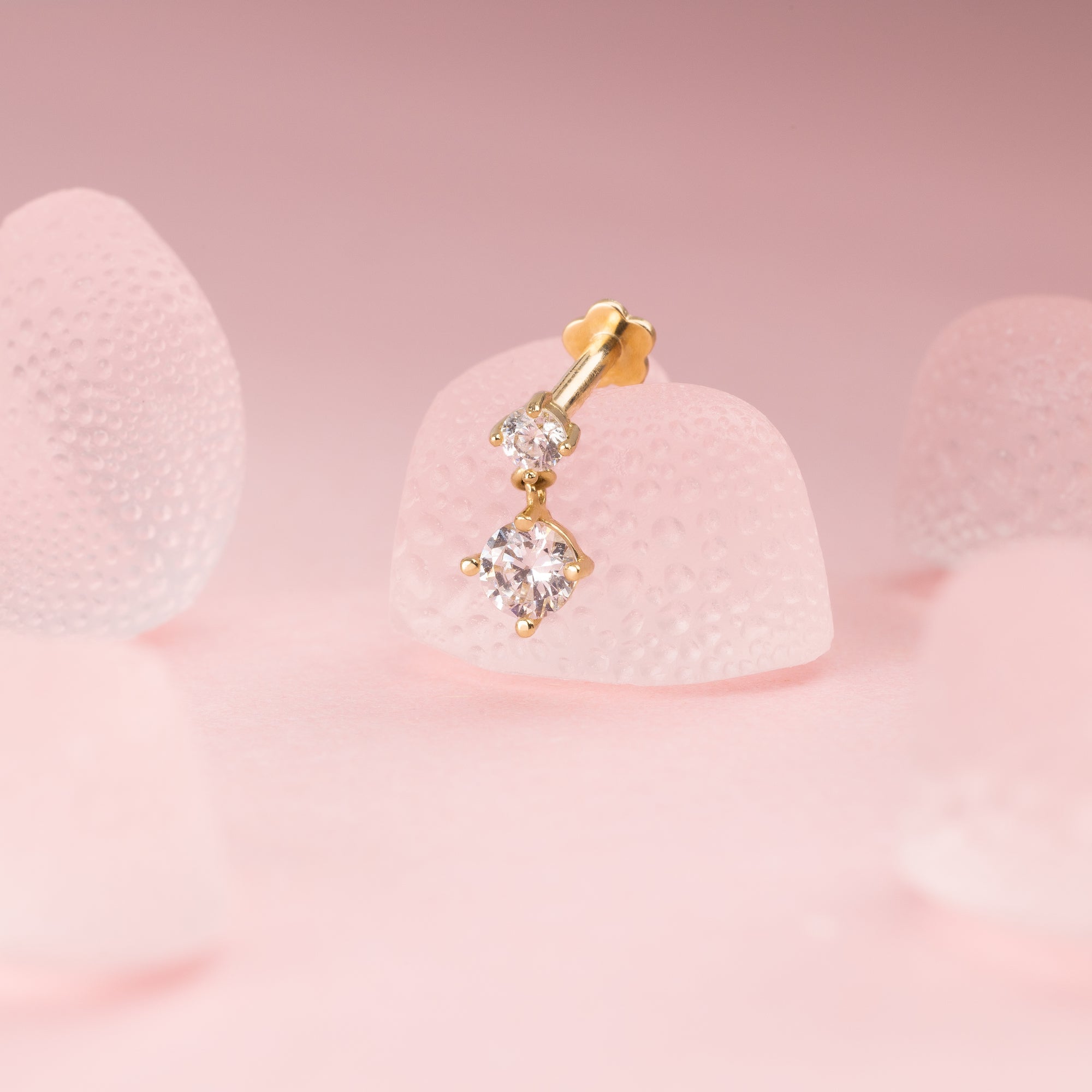 Color:Yellow Gold
Option:Single
Option:Pair