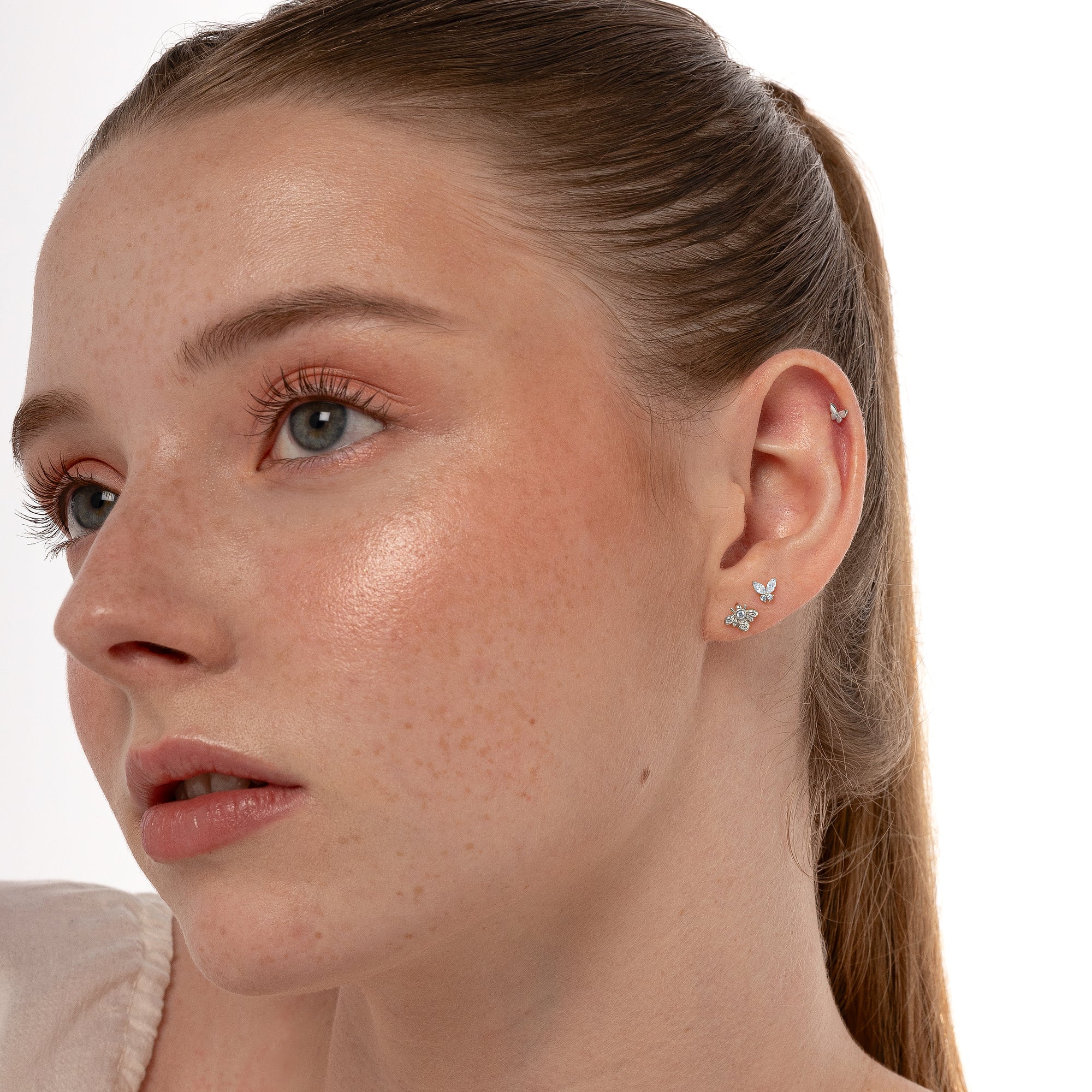 Color:White Gold
Post Length:6.5mm
Post Length:5mm
Post Length:8mm