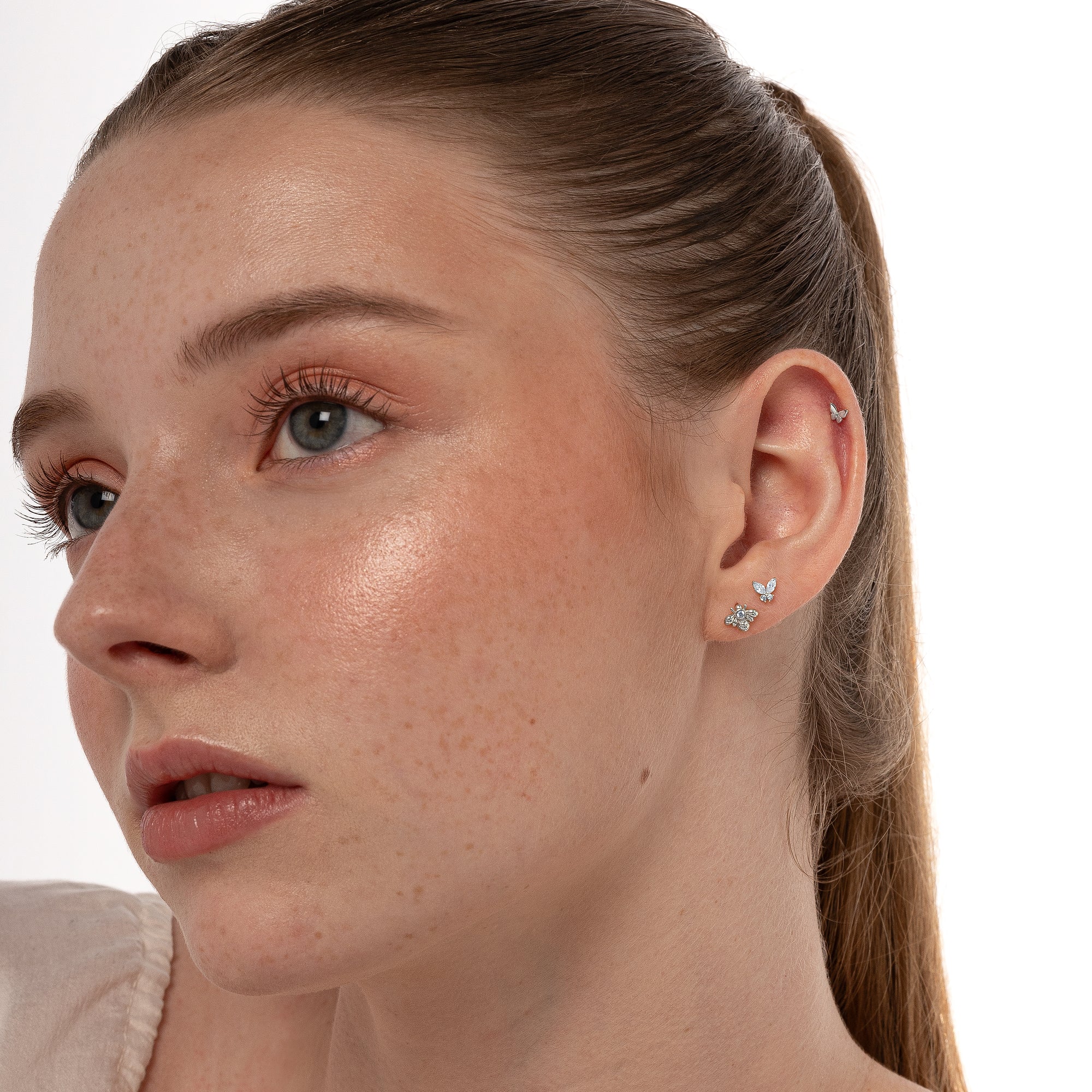 Color:White Gold
Option:Single
Option:Pair