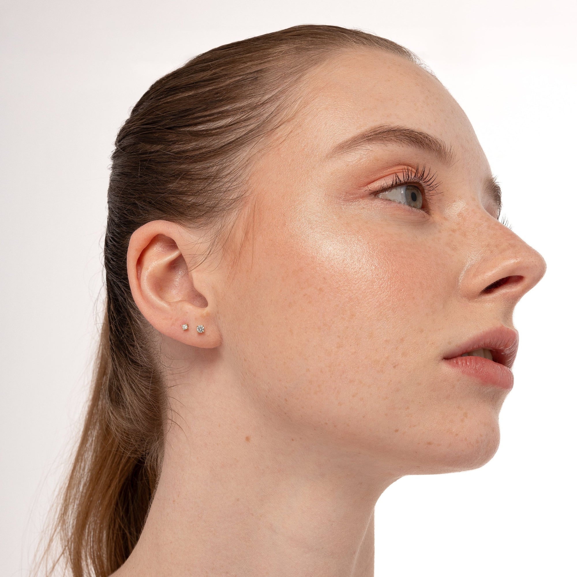 Color:Yellow Gold
Option:Single
Option:Pair