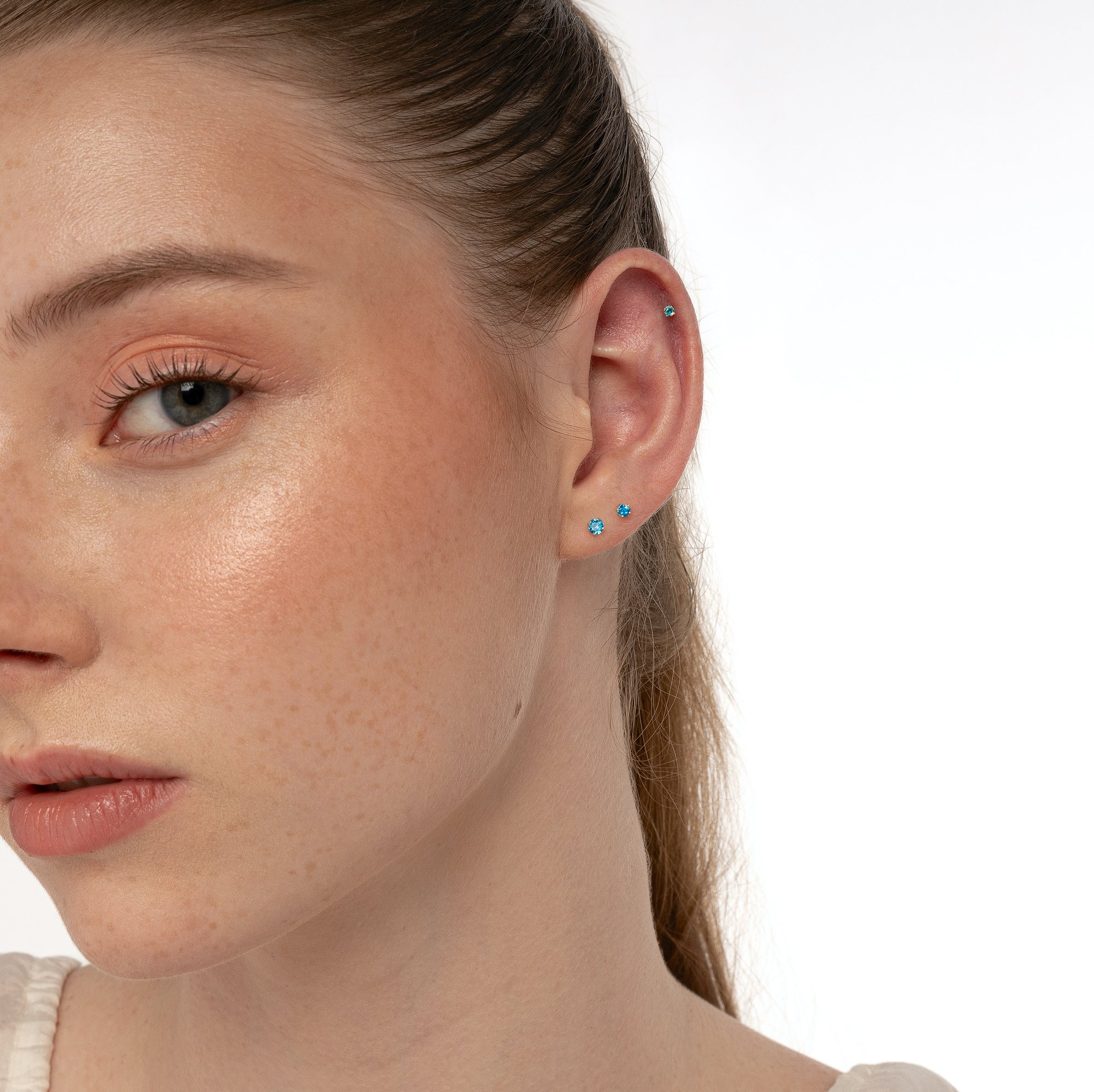 14K Massief Goud Baby CZ Barbell - Blauw