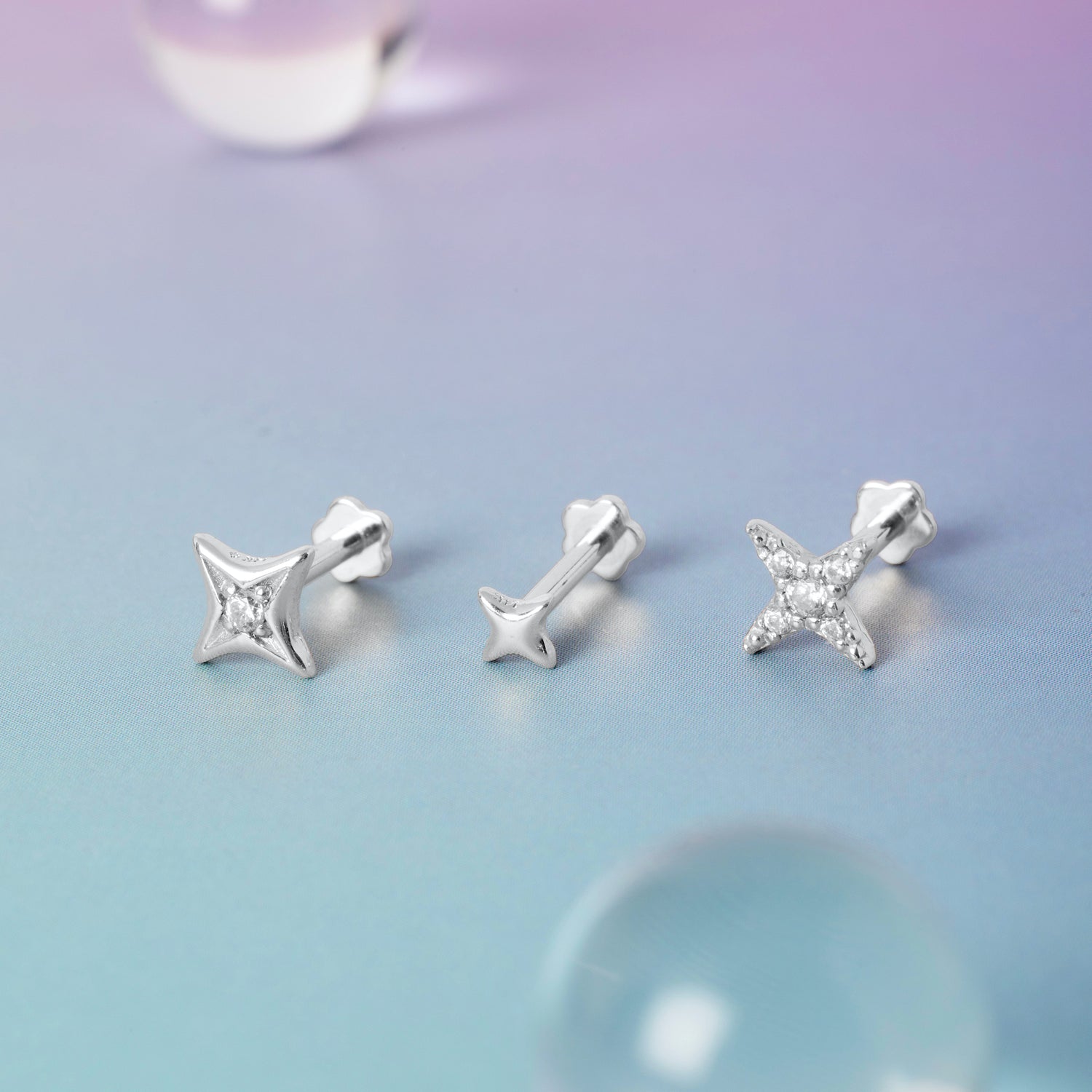 Color:White Gold
Option:Single
Option:Pair