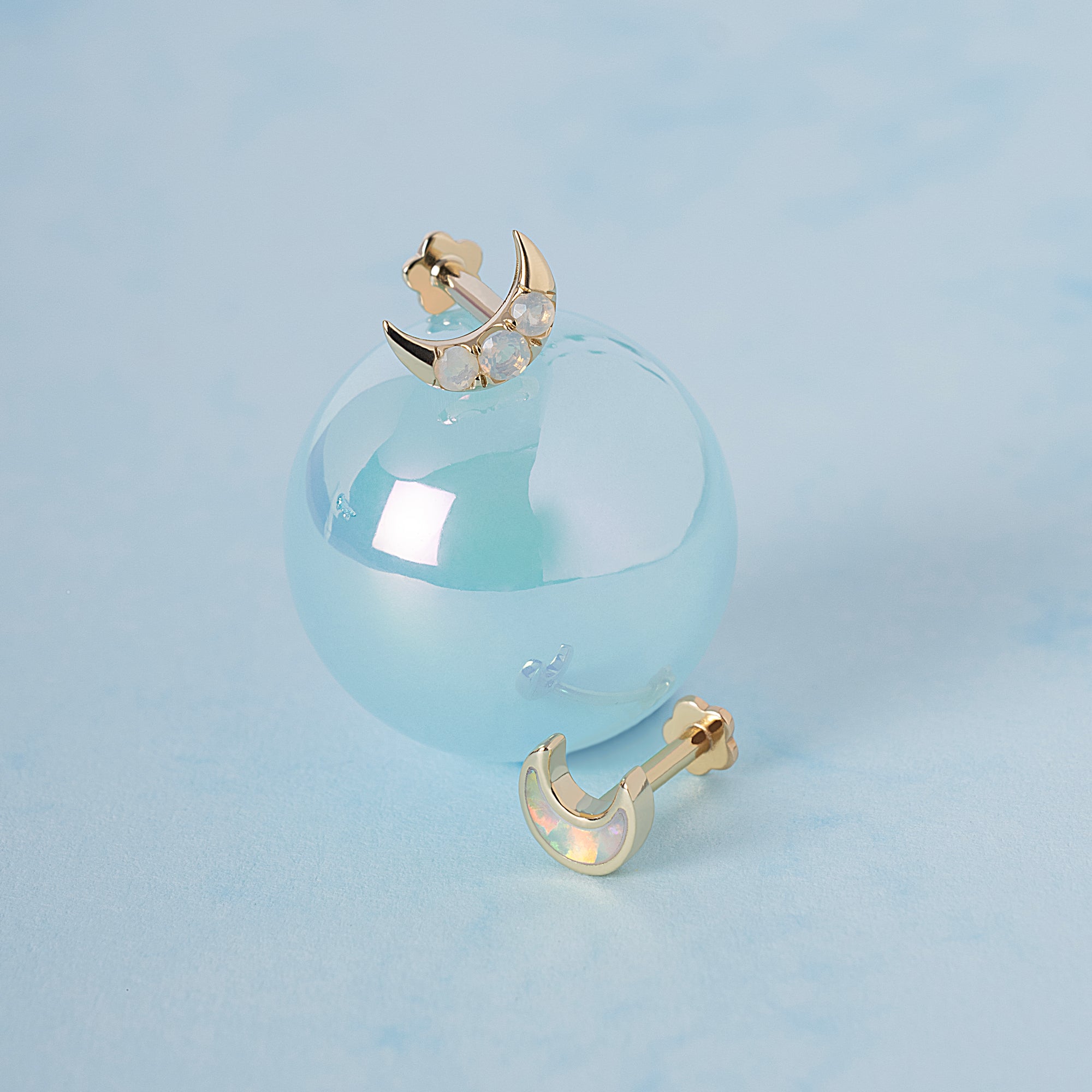 Color:Yellow Gold
Option:Single
Option:Pair