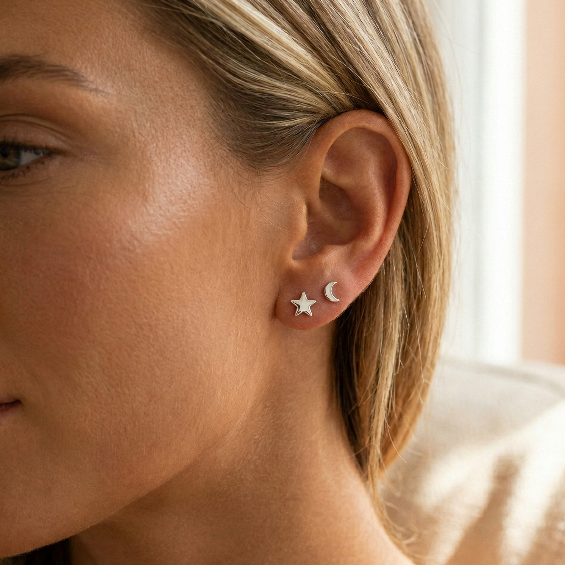 发光星星耳钉