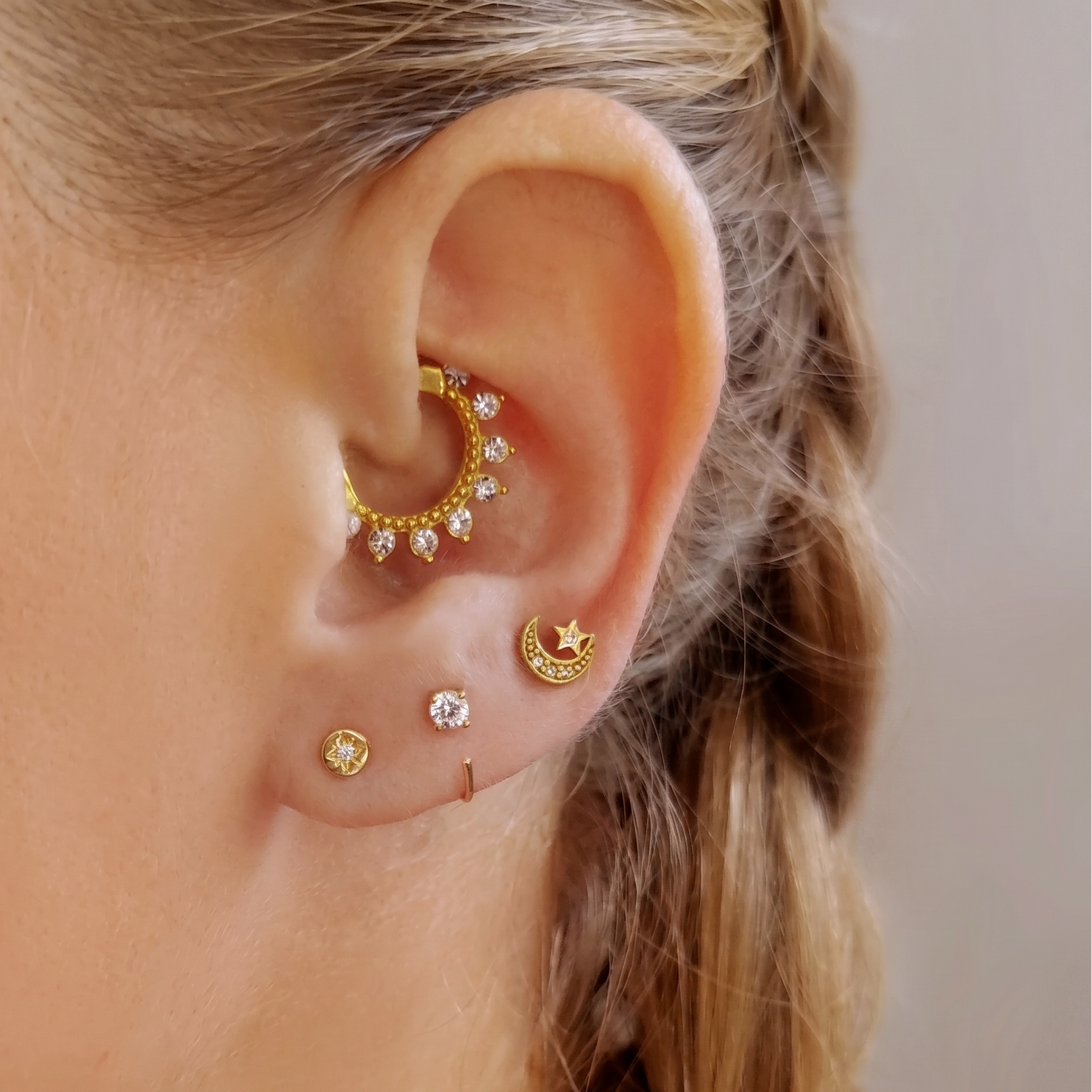 Jewel Hinged Daith Clicker Ring