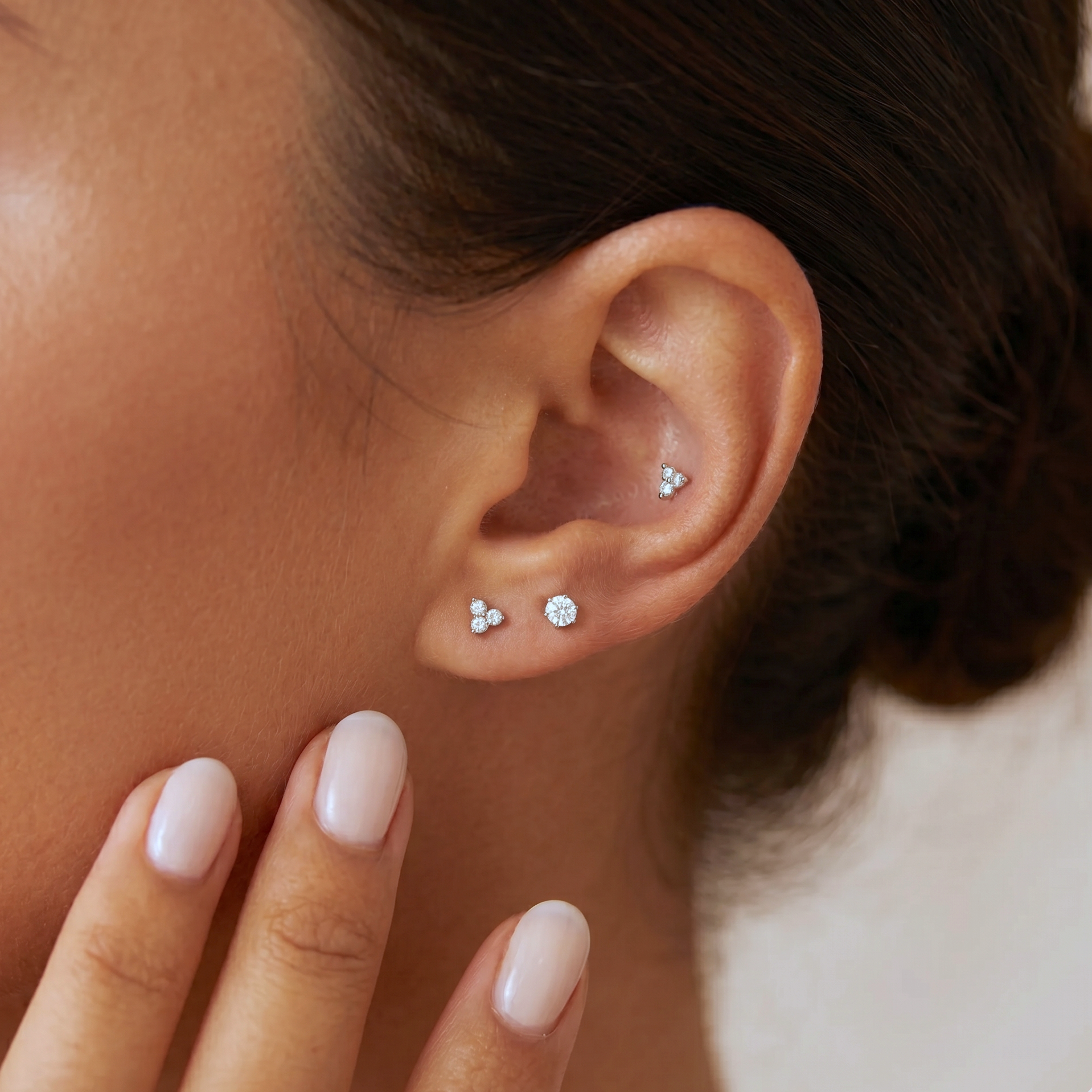 14K Solid Gold Trinity Jewel Threaded Labret Earring