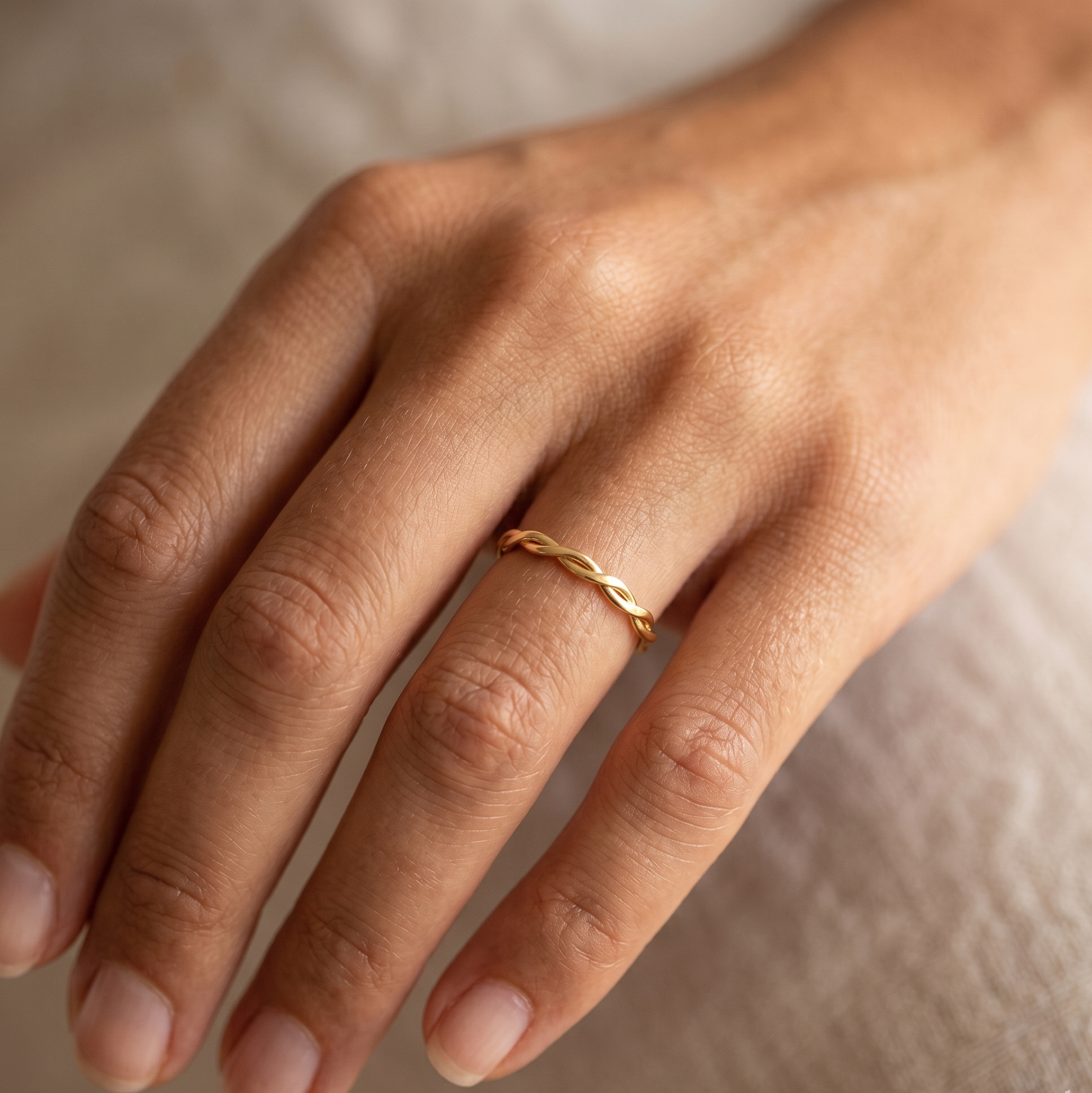 編み込みスキニーリングゴールド – J&CO Jewellery